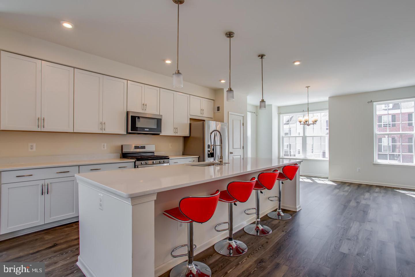 FEATHERSTONE STATION CONDOMINIUMS - Residential Lease