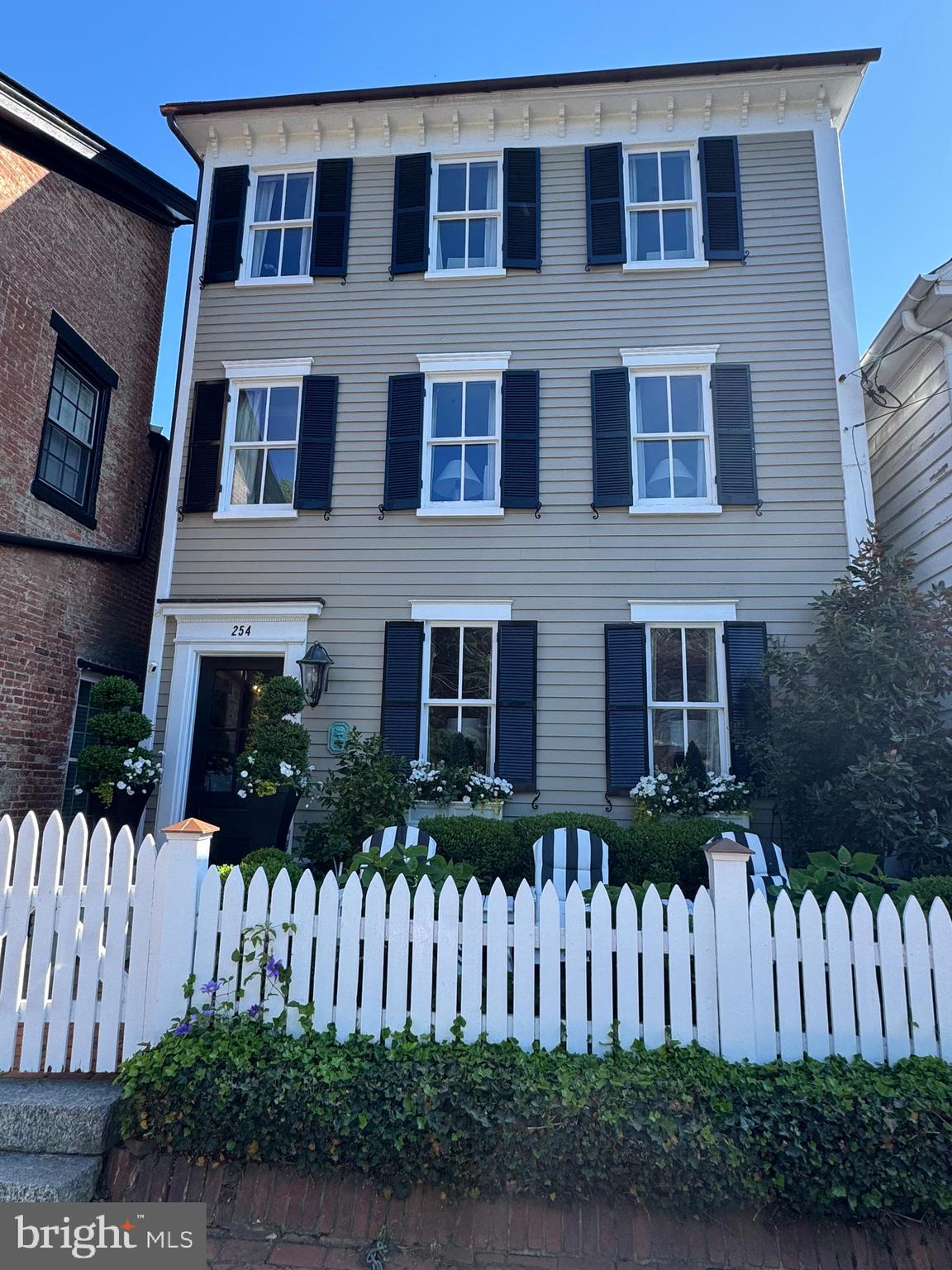 HISTORIC DISTRICT - Residential