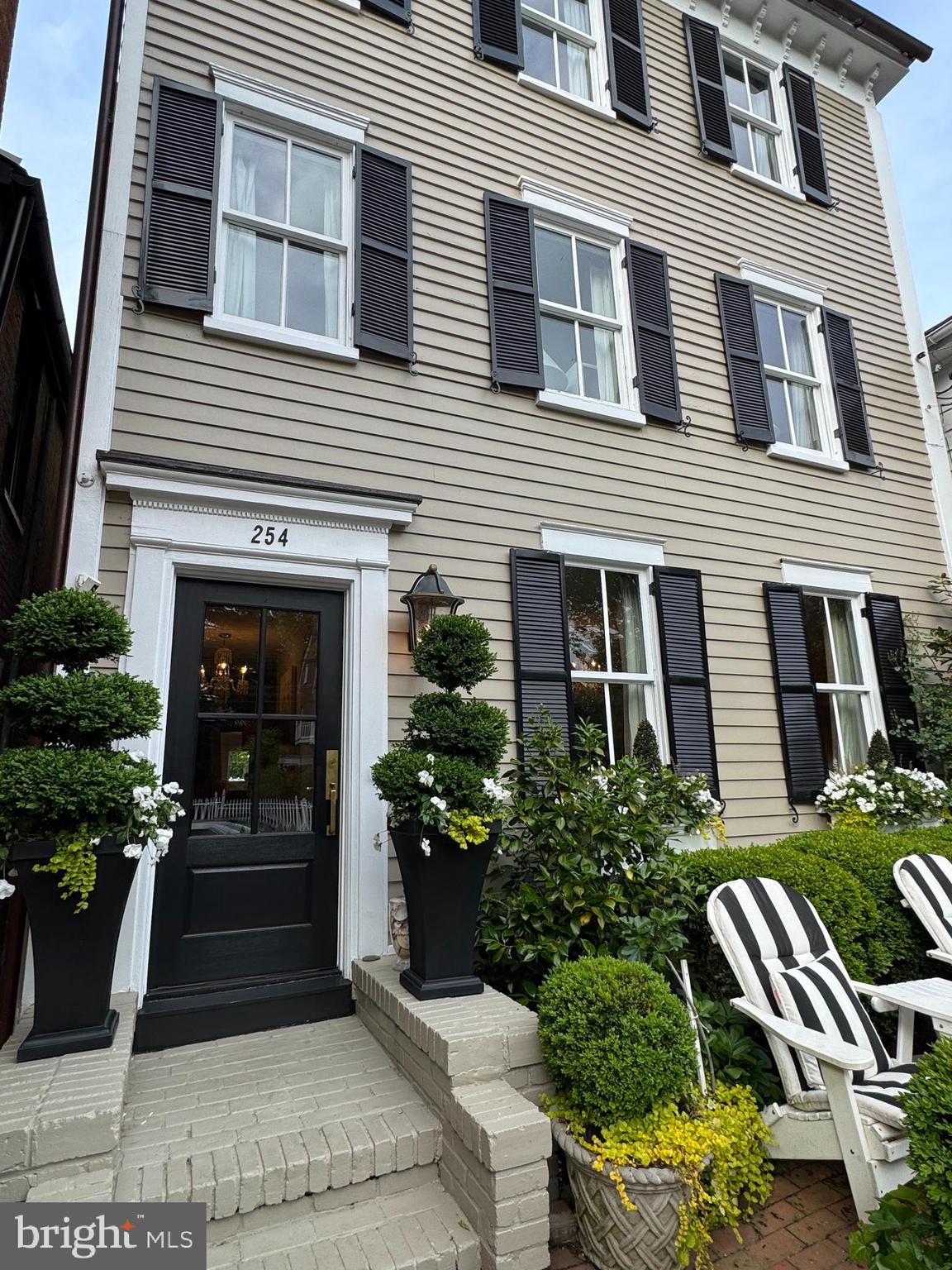 HISTORIC DISTRICT - Residential