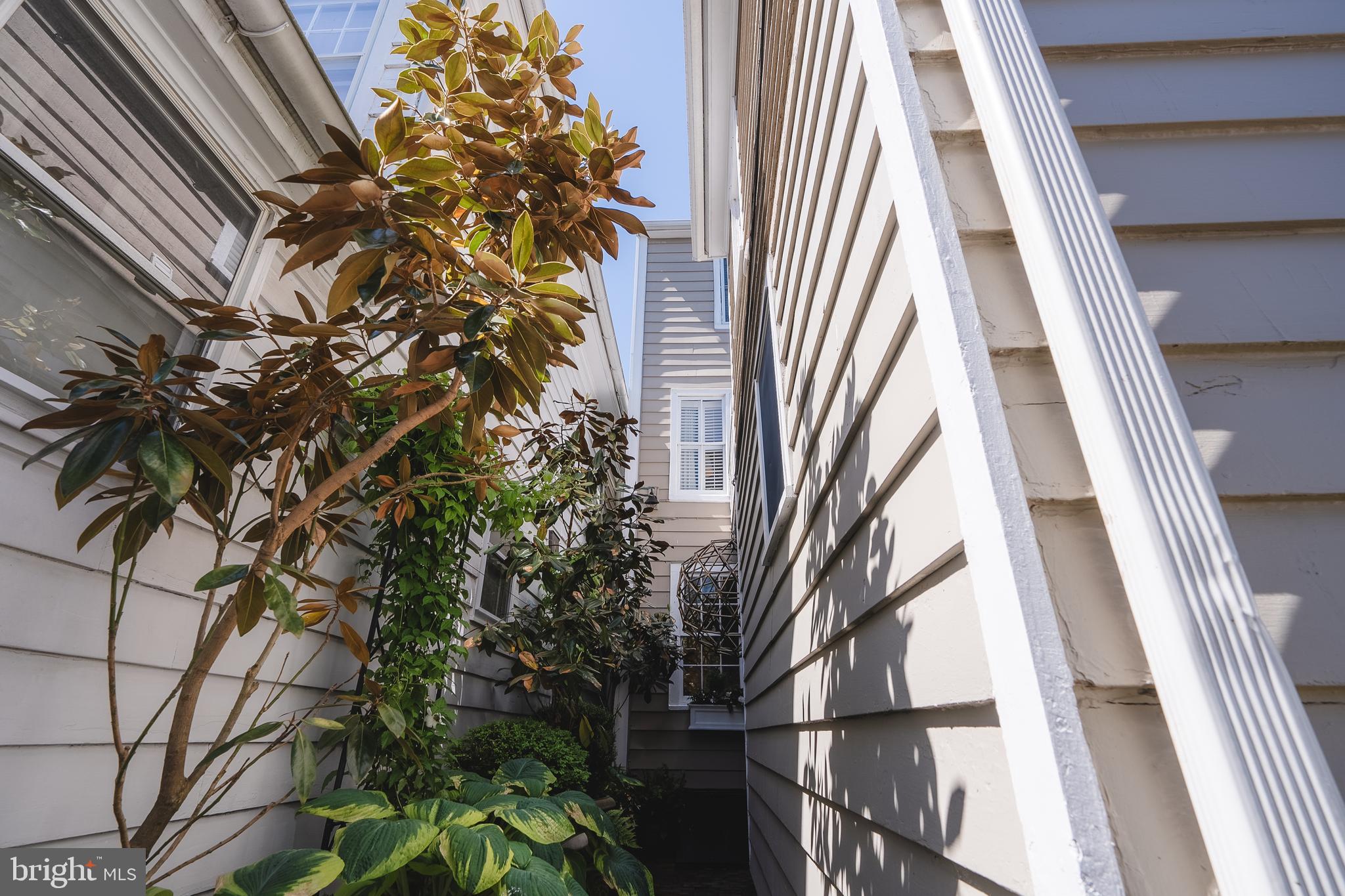 HISTORIC DISTRICT - Residential