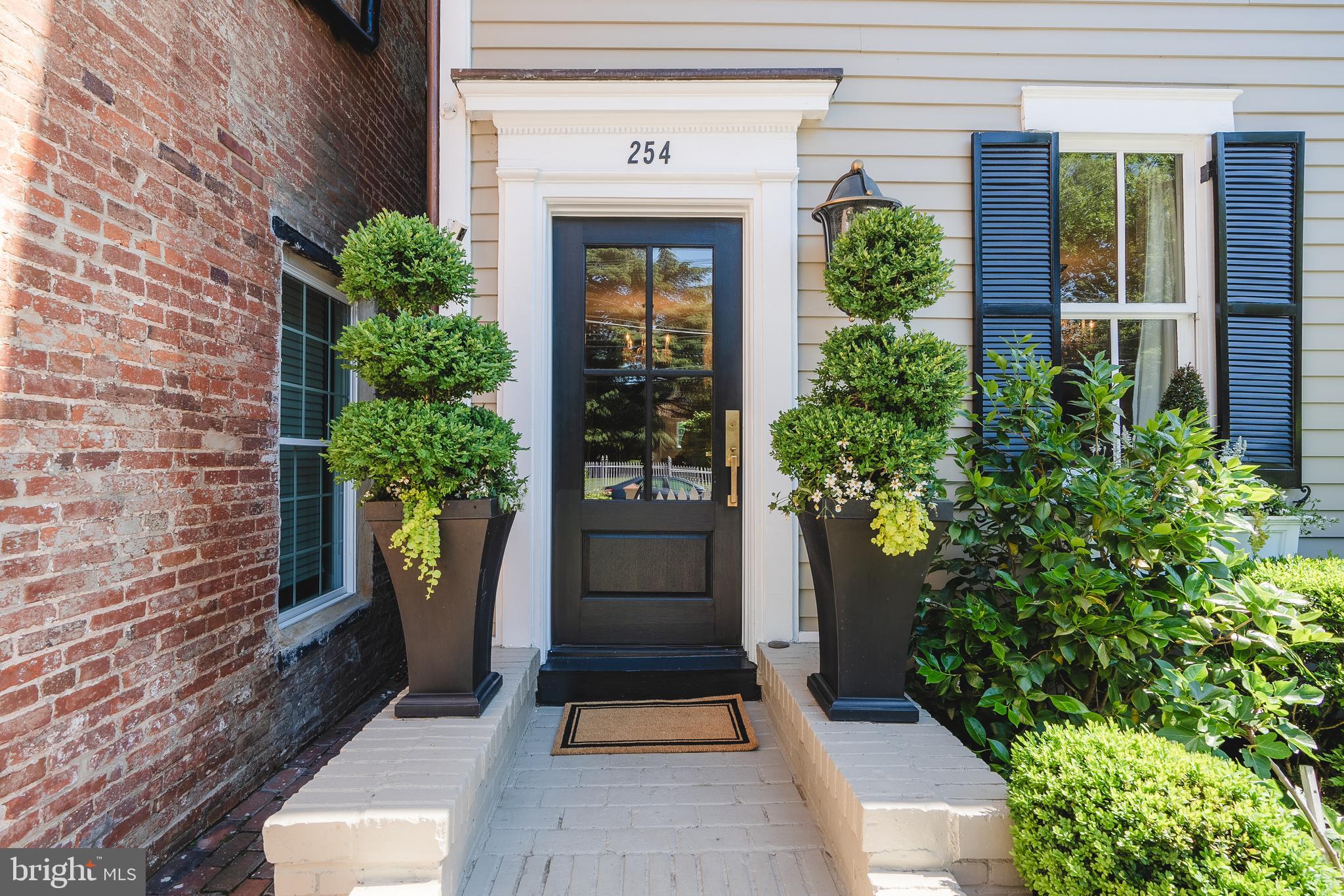 HISTORIC DISTRICT - Residential