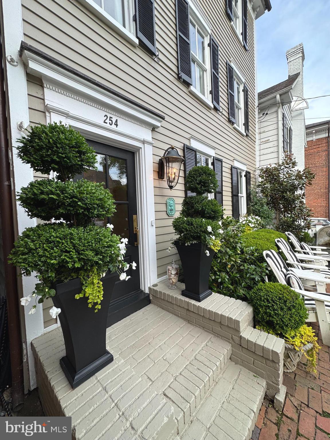 HISTORIC DISTRICT - Residential