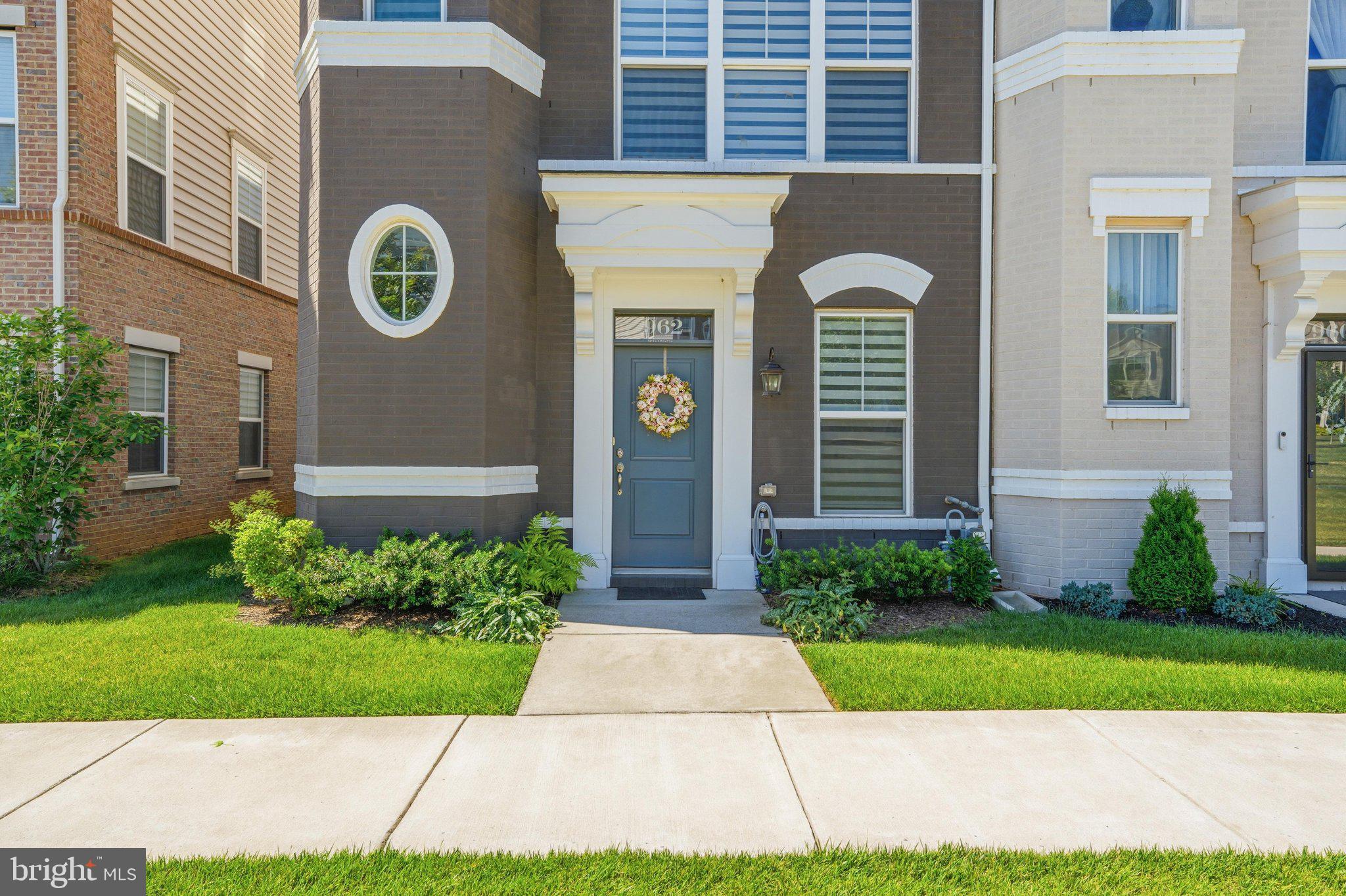 962 HOLDEN ROAD