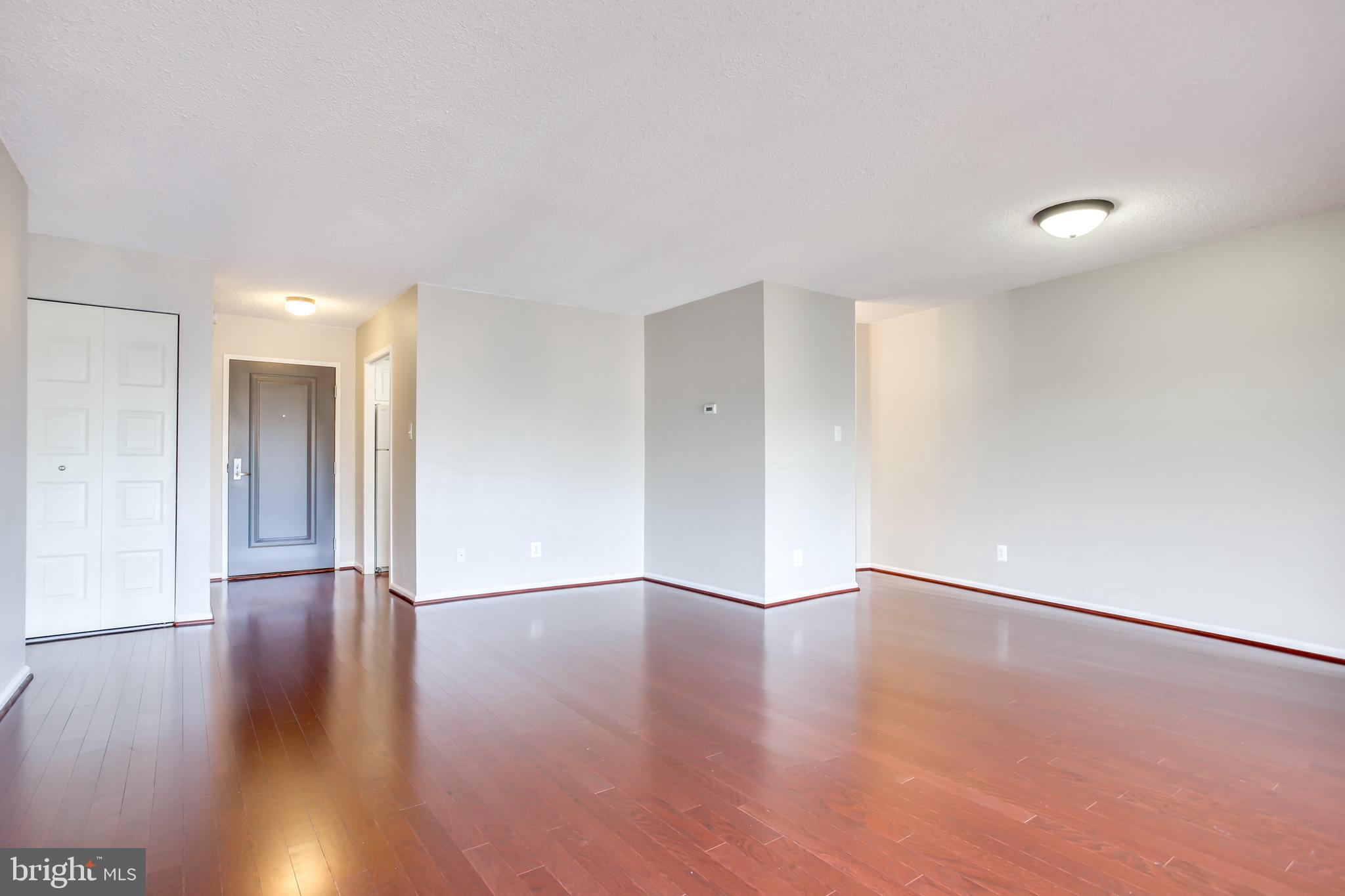 CARLYLE HOUSE - Residential Lease