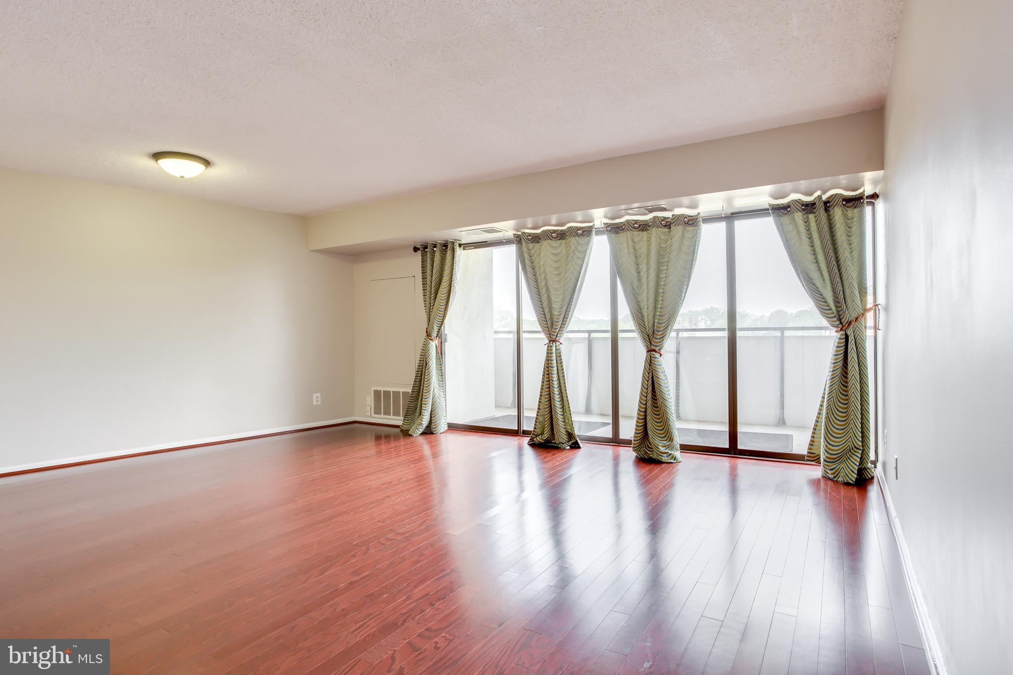 CARLYLE HOUSE - Residential Lease