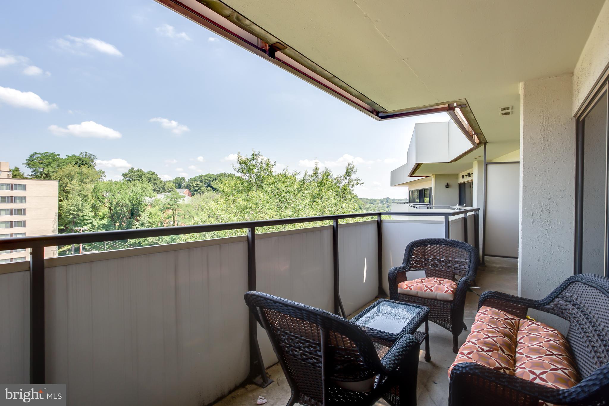 CARLYLE HOUSE - Residential Lease