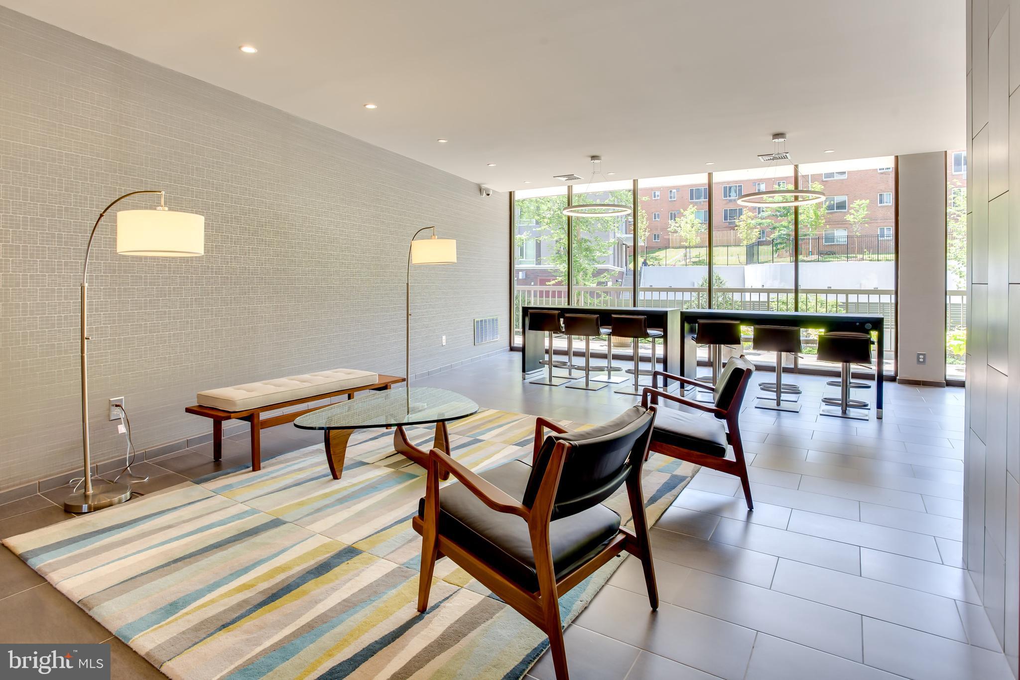 CARLYLE HOUSE - Residential Lease