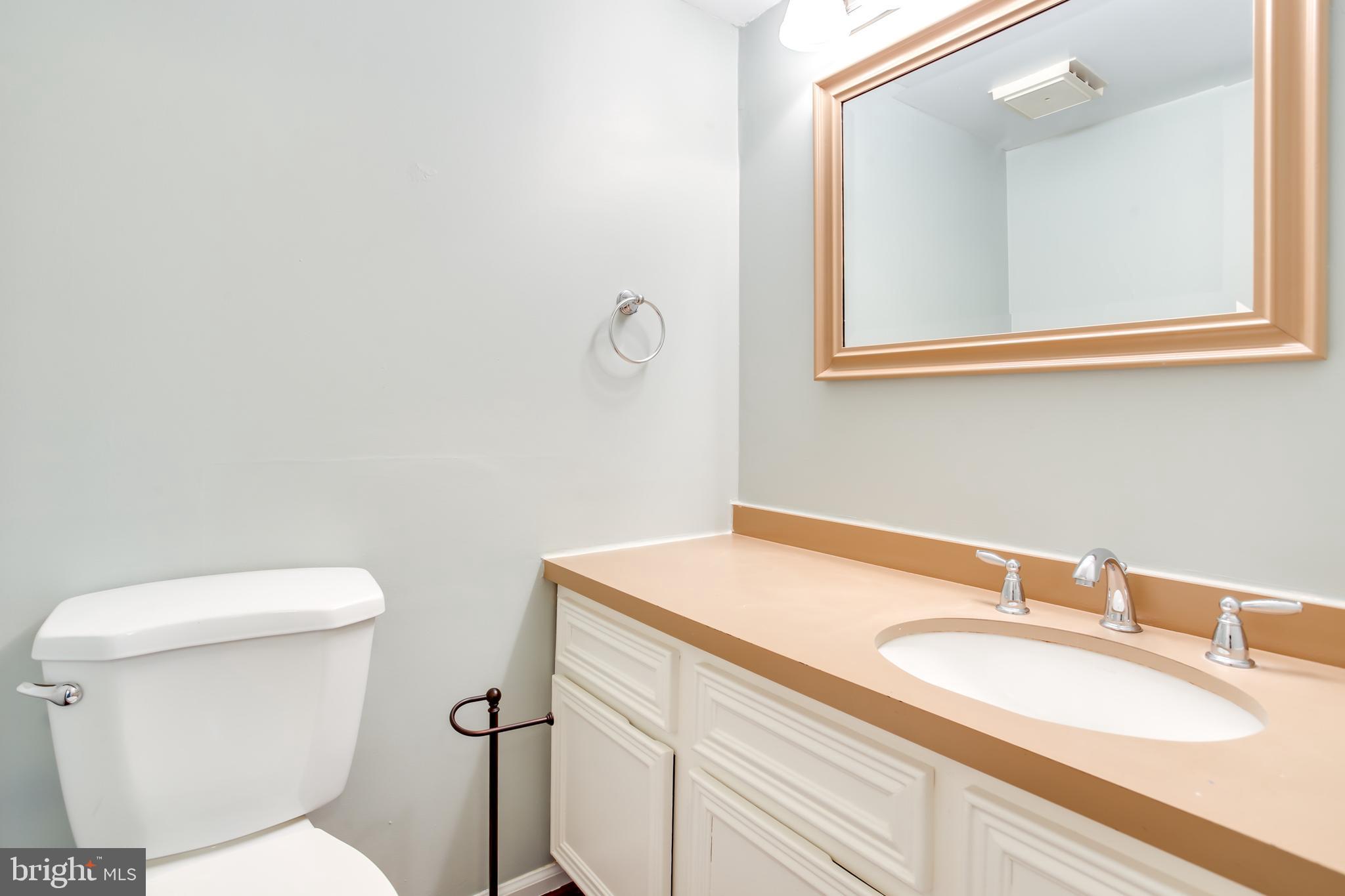 CARLYLE HOUSE - Residential Lease