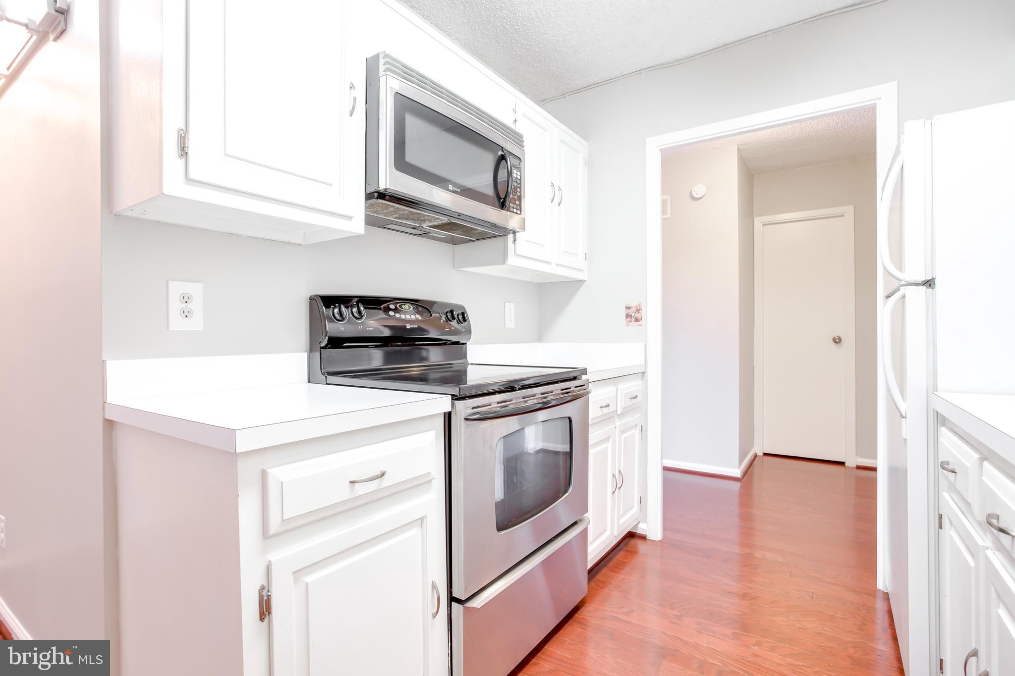 CARLYLE HOUSE - Residential Lease