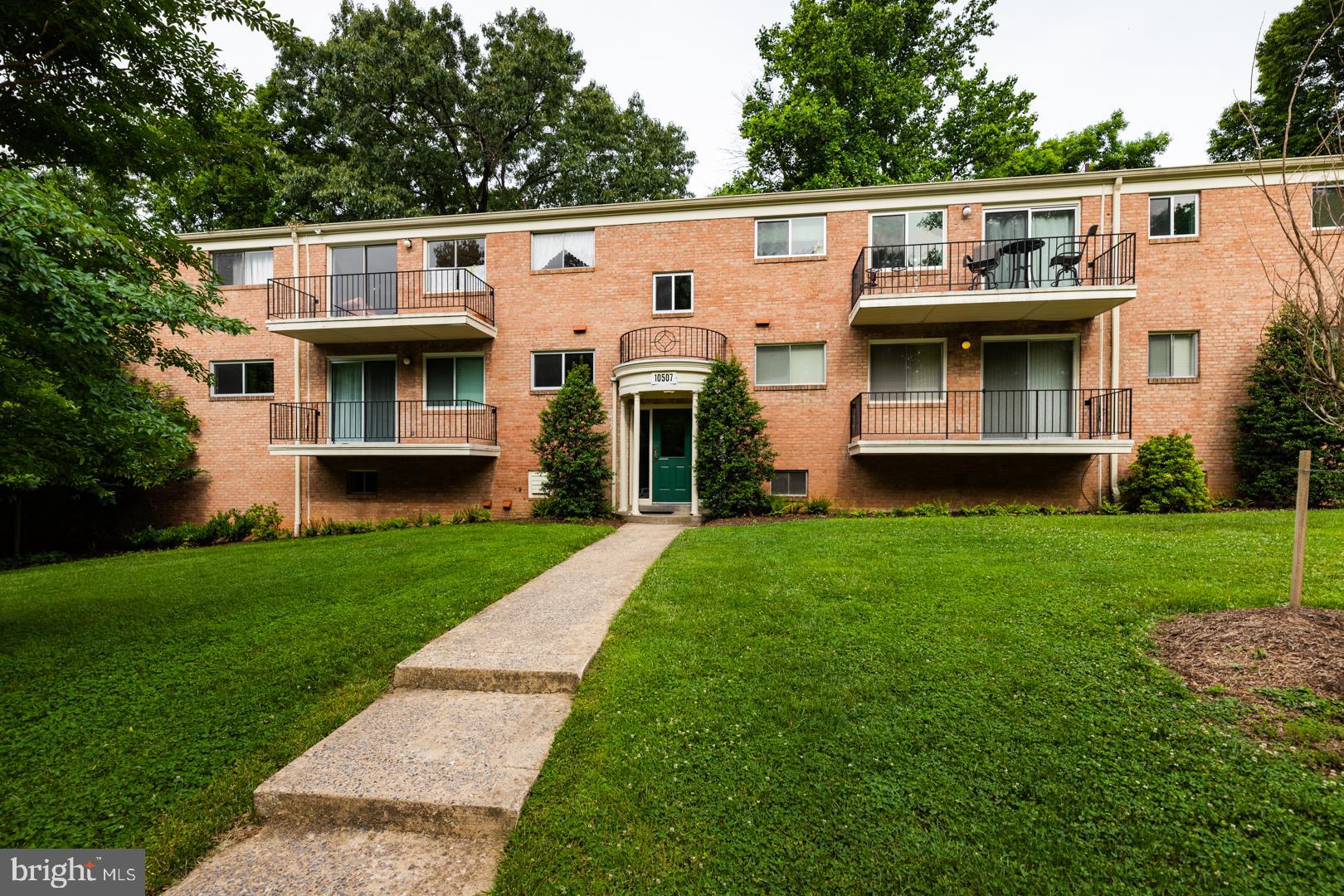 GREAT TOP FLOOR CONDO WITH BALCONY OVERLOOKING TREES WITH SUNNY WEST EXPOSURE. NEAR COMMUNITY CENTER AND METRO. AWARD WINNING BETHESDA COMMUNITY. HARDWOOD FLOORS THROUGHOUT (SOME CURRENT CARPETING). . ENJOY POOLS, TENNIS, BALLFIELD AND MORE. THERMAL REPLACEMENT WINDOWS. NEW HVAC UNIT JUST INSTALLED. LOW MONTHLY CONDO FEE INCLUDES UTILITIES (HEAT, AC, ELECTRIC, GAS, WATER&SEWER), PARKING, STORAGE AND AMENITIES. NEAR NIH AND WALTER REED BETHESDA MEDICAL. APPROVED FOR FHA & VA FINANCING. LOW MONTHLY FEE INCLUDES UTILITIES