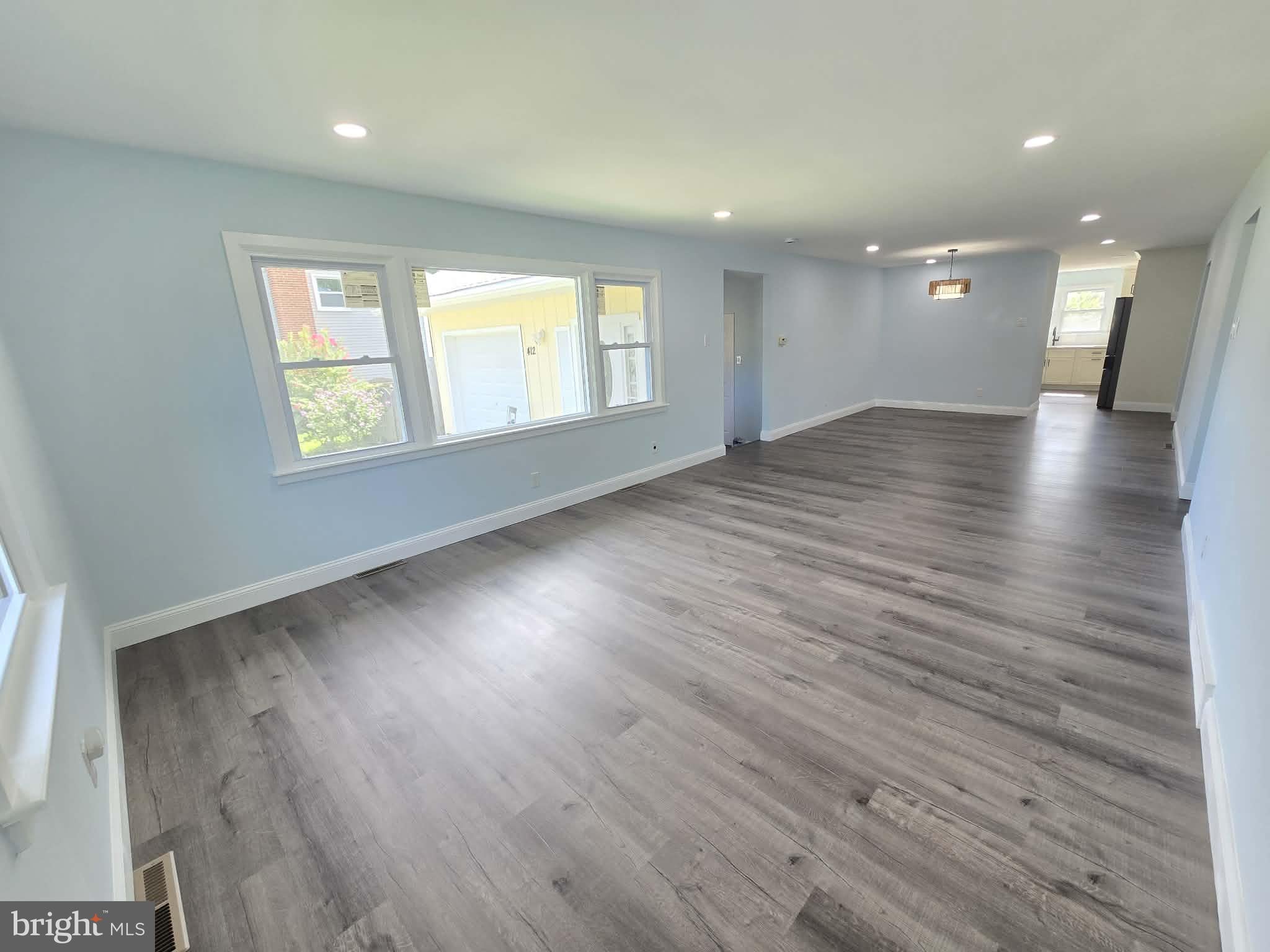 412 SARATOGA DRIVE