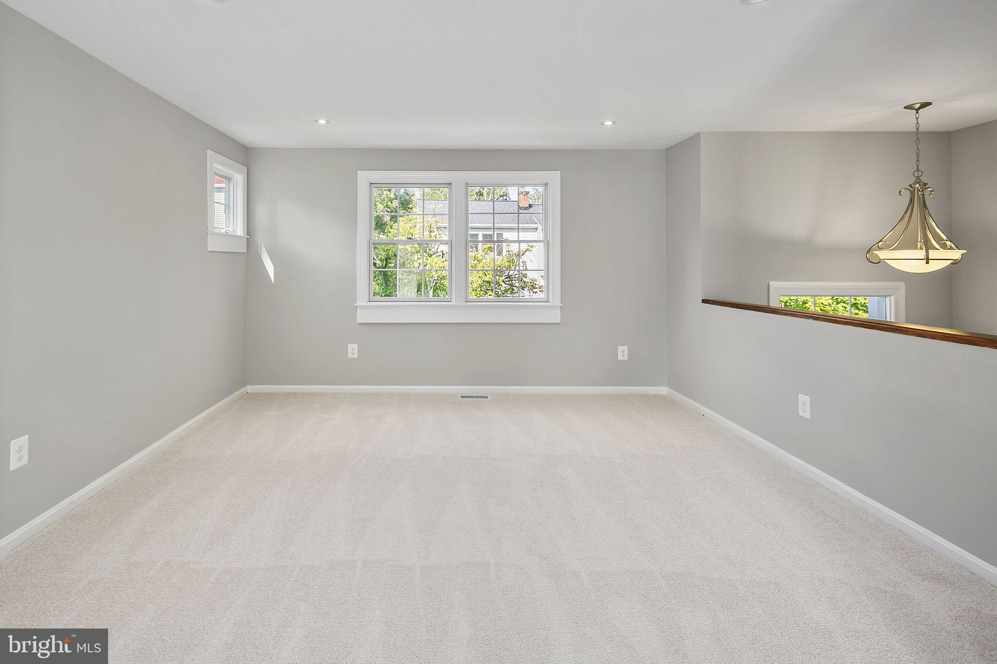 FOX MILL ESTATES - Residential