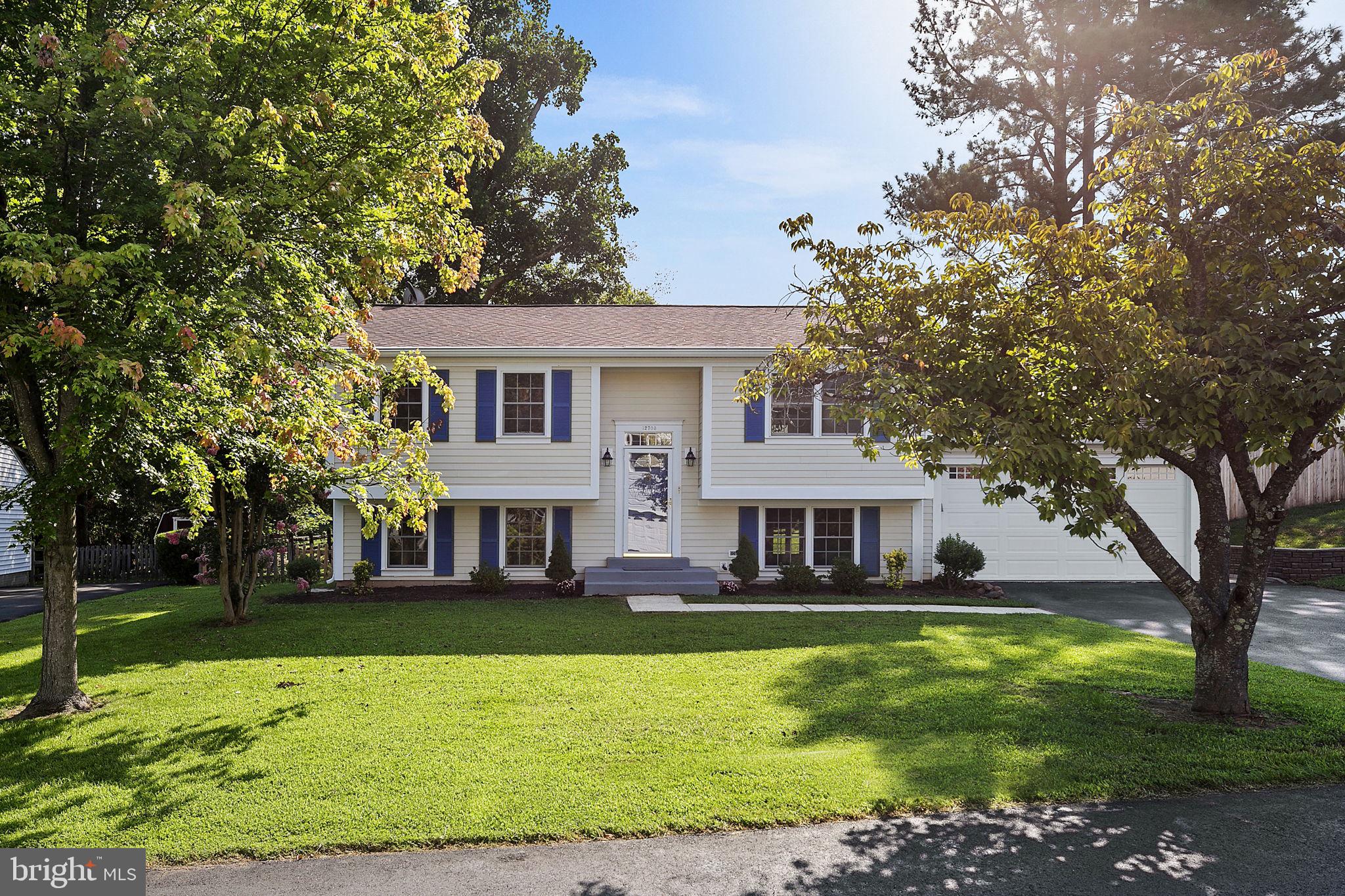 FOX MILL ESTATES - Residential