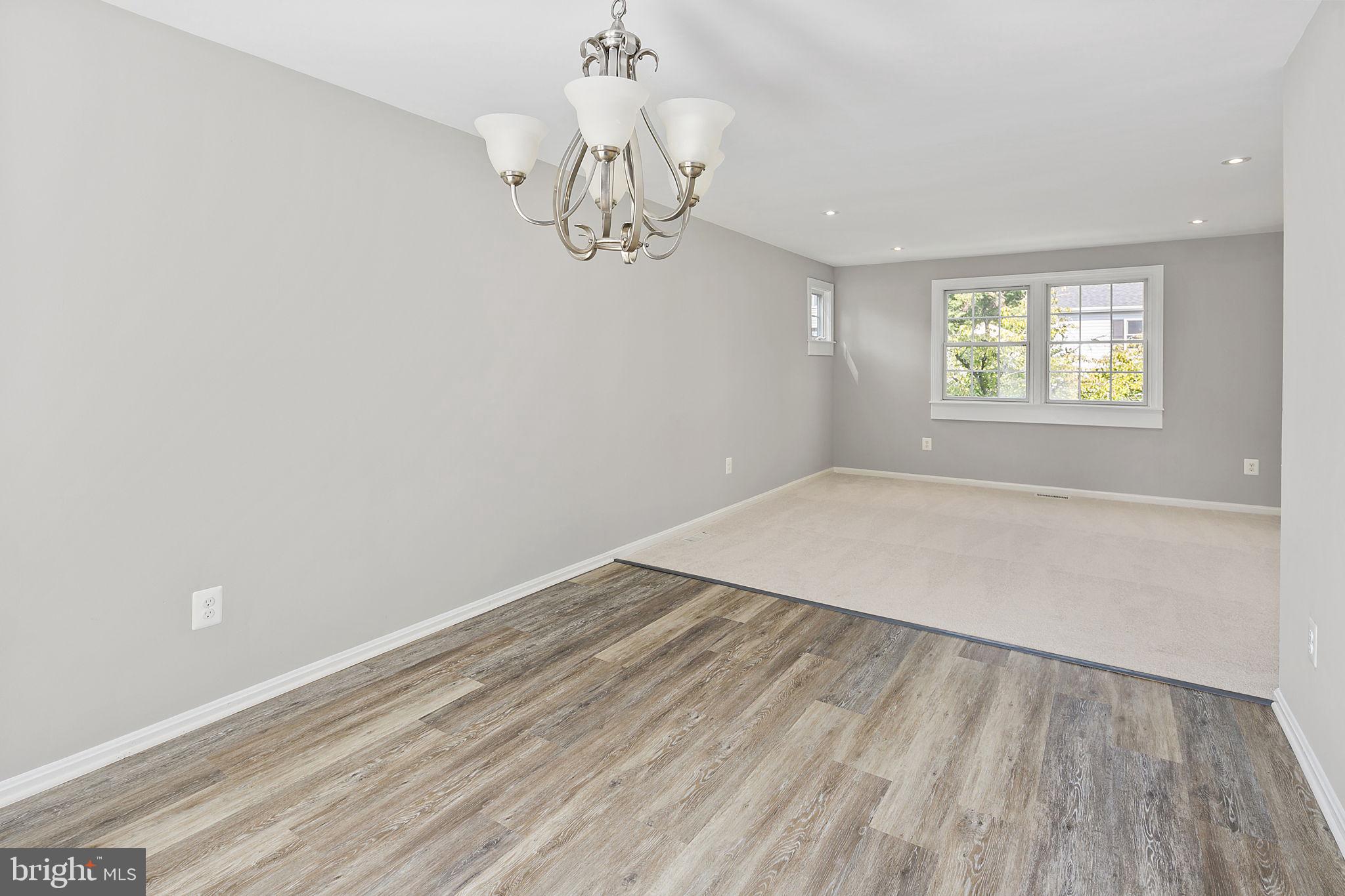 FOX MILL ESTATES - Residential