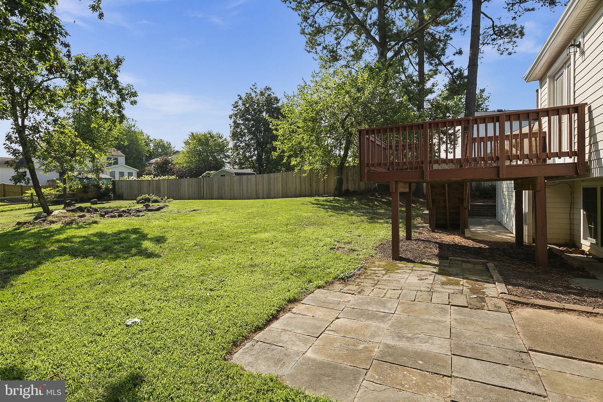 FOX MILL ESTATES - Residential