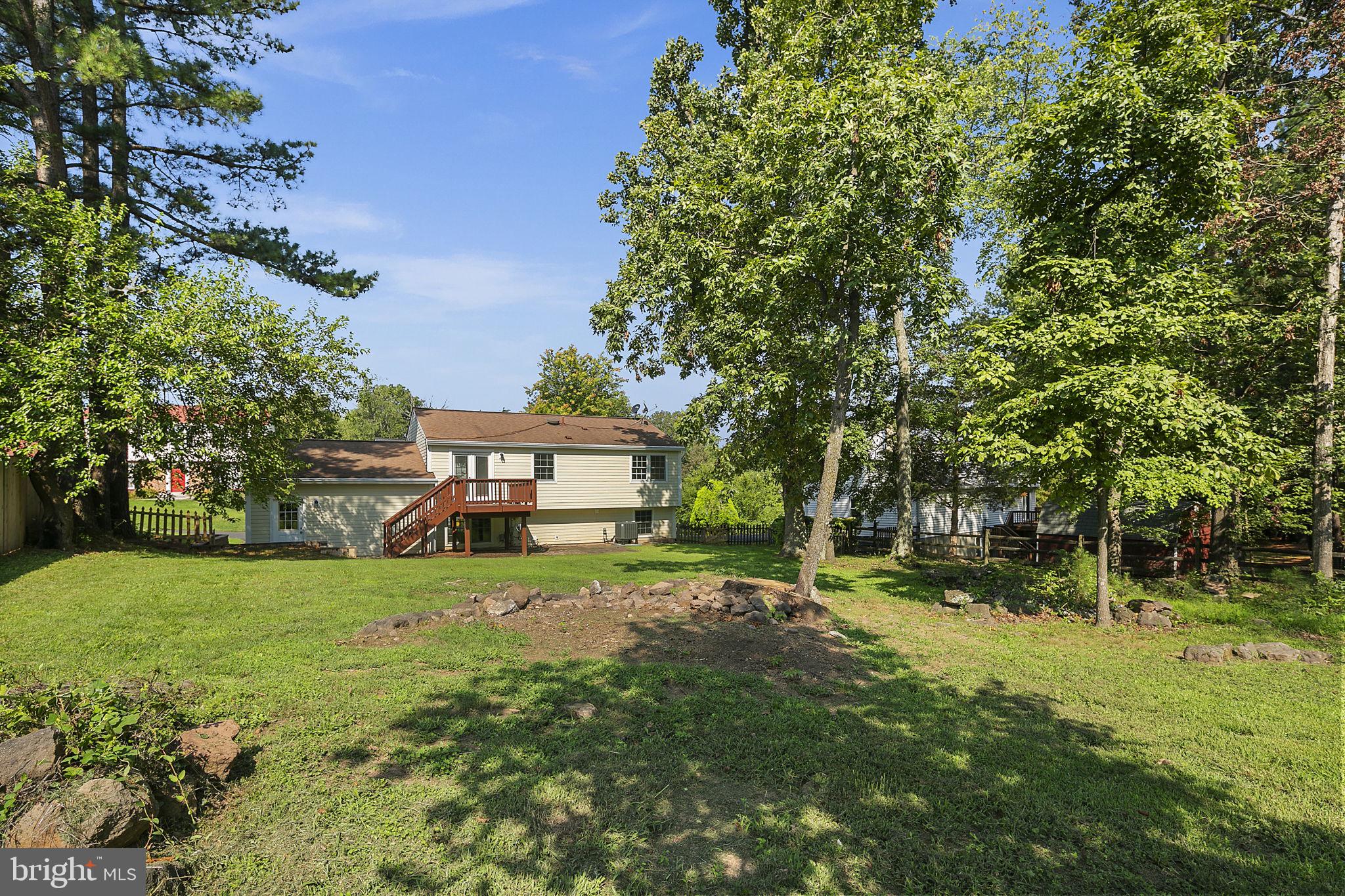 FOX MILL ESTATES - Residential