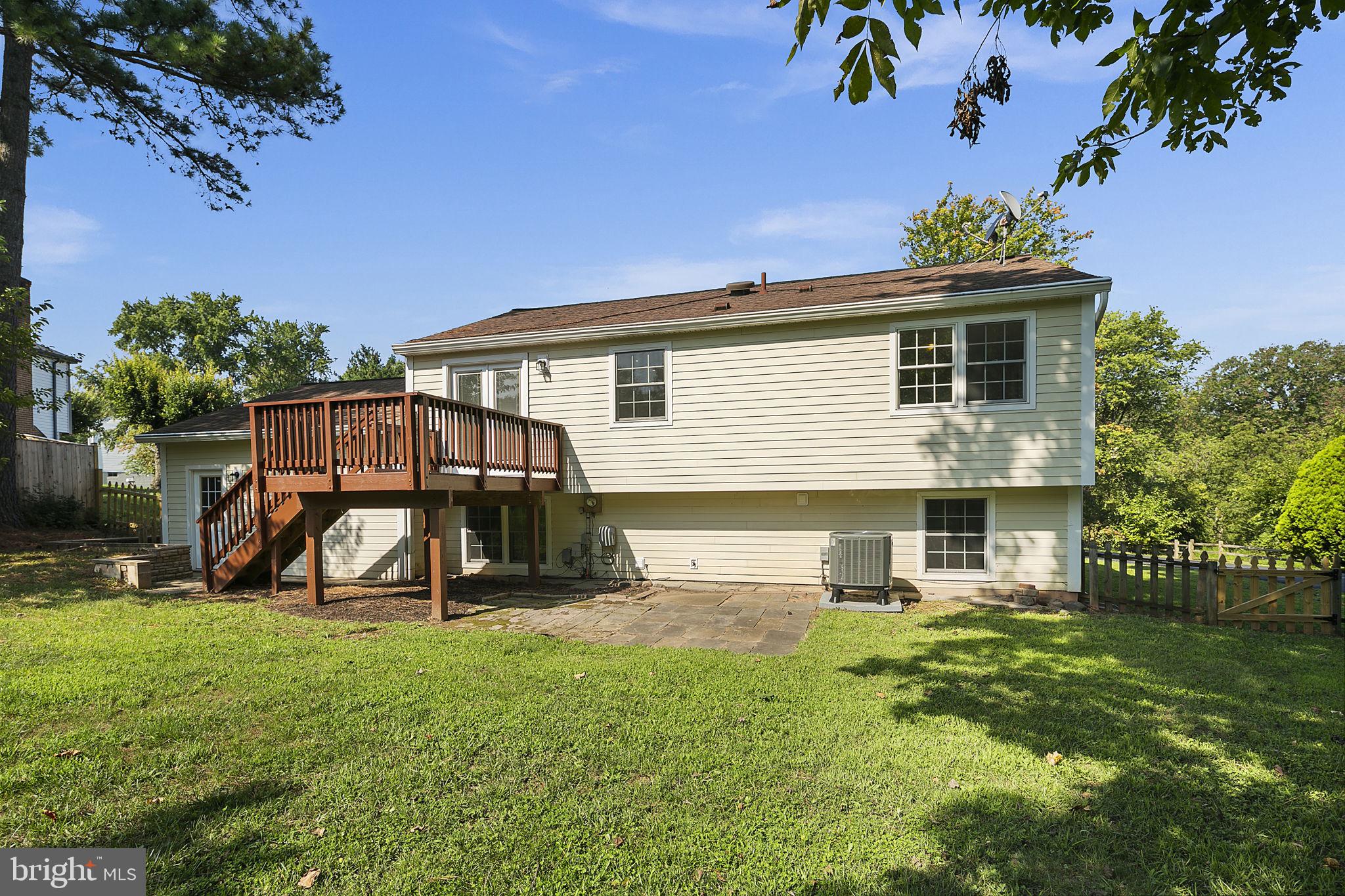 FOX MILL ESTATES - Residential