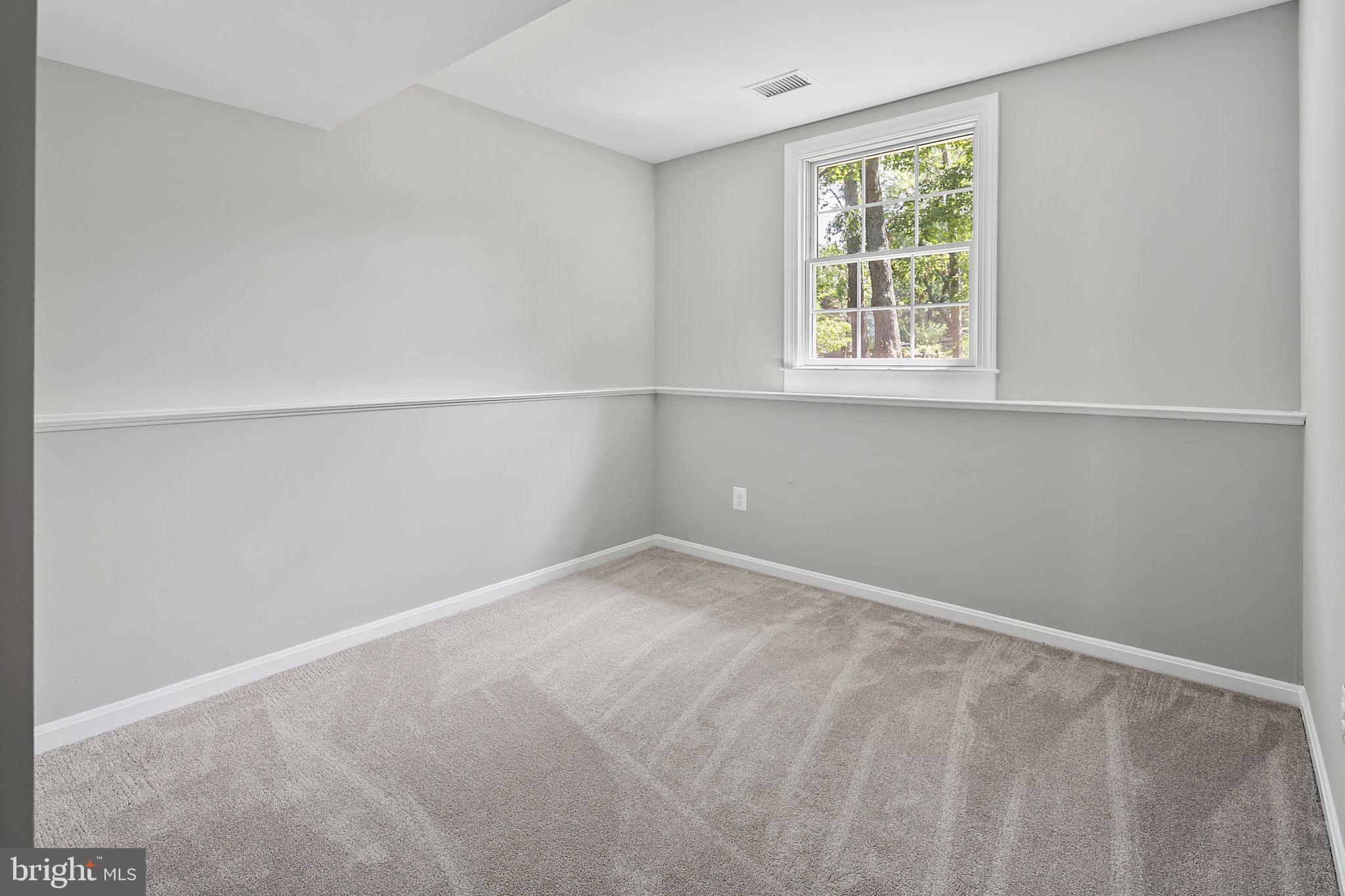 FOX MILL ESTATES - Residential