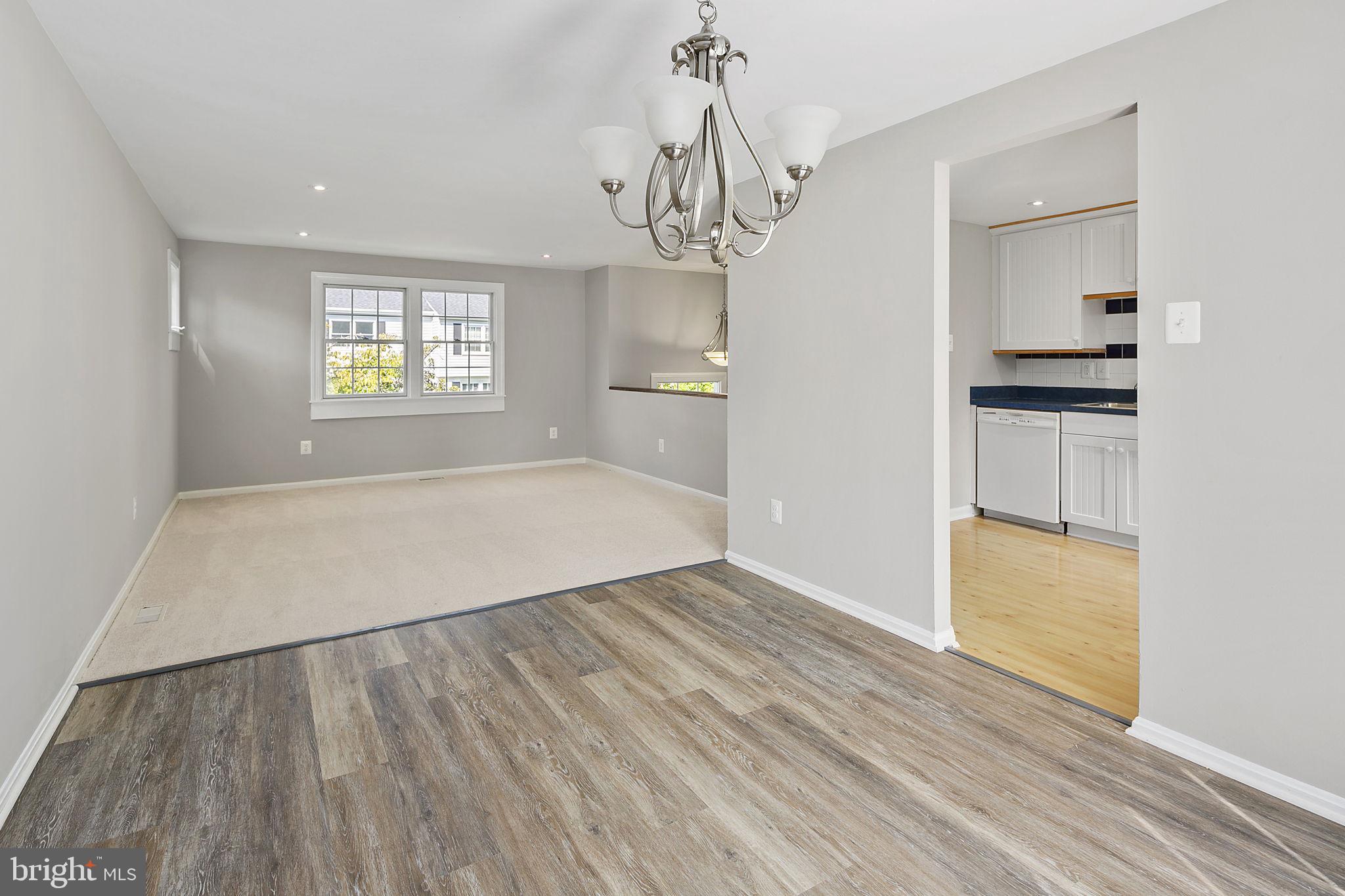 FOX MILL ESTATES - Residential