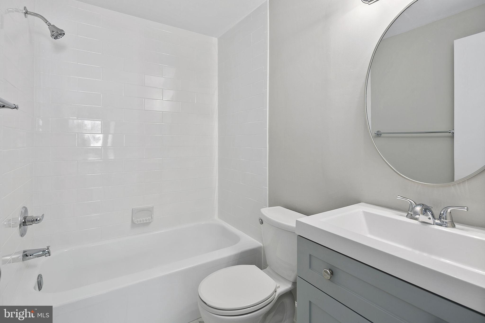 FOX MILL ESTATES - Residential