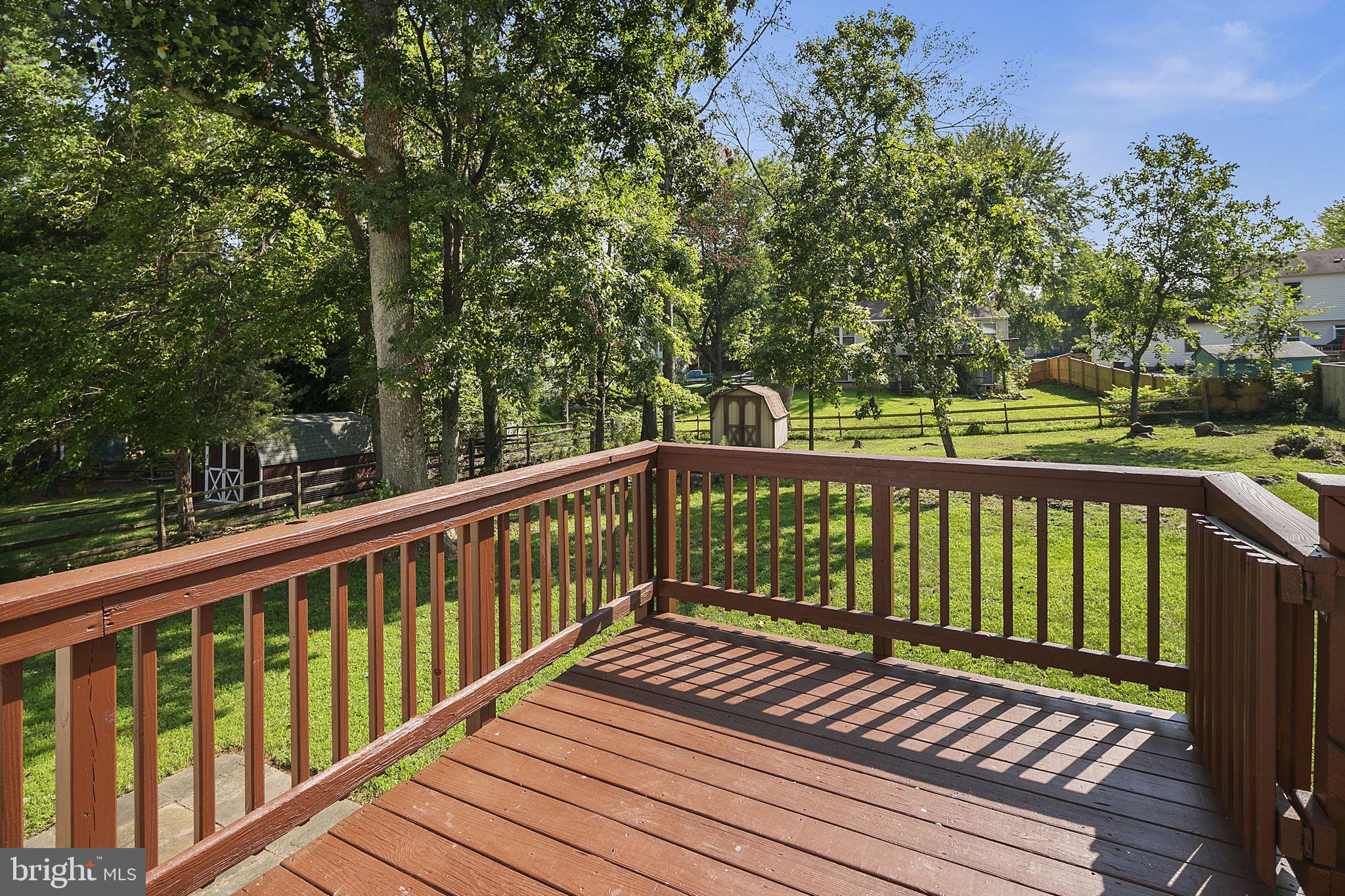 FOX MILL ESTATES - Residential