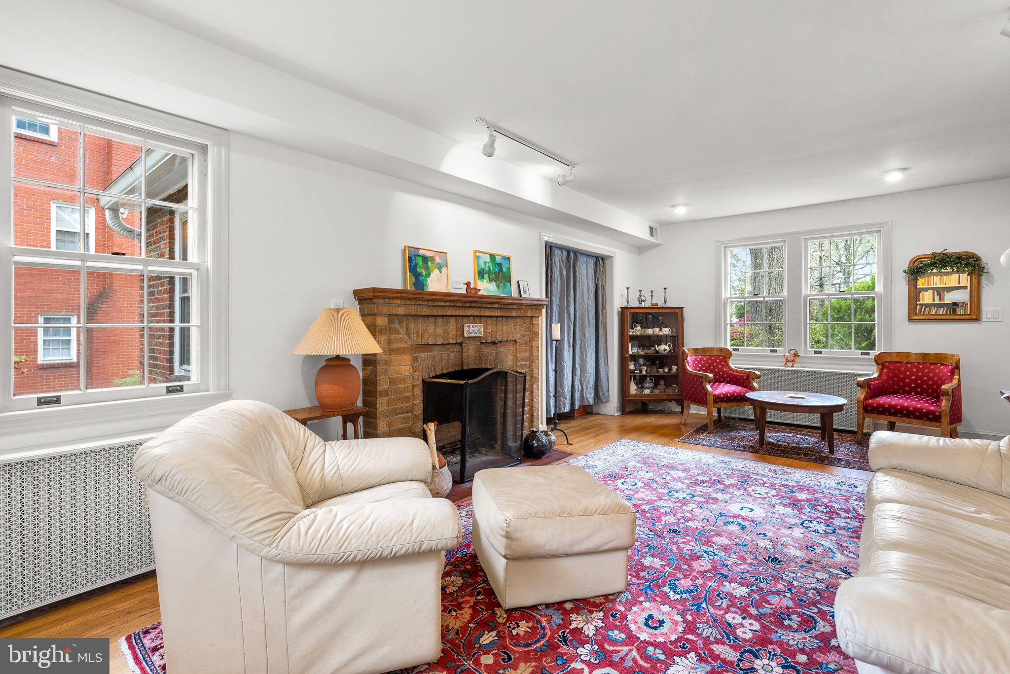 UNIVERSITY PARK - Residential