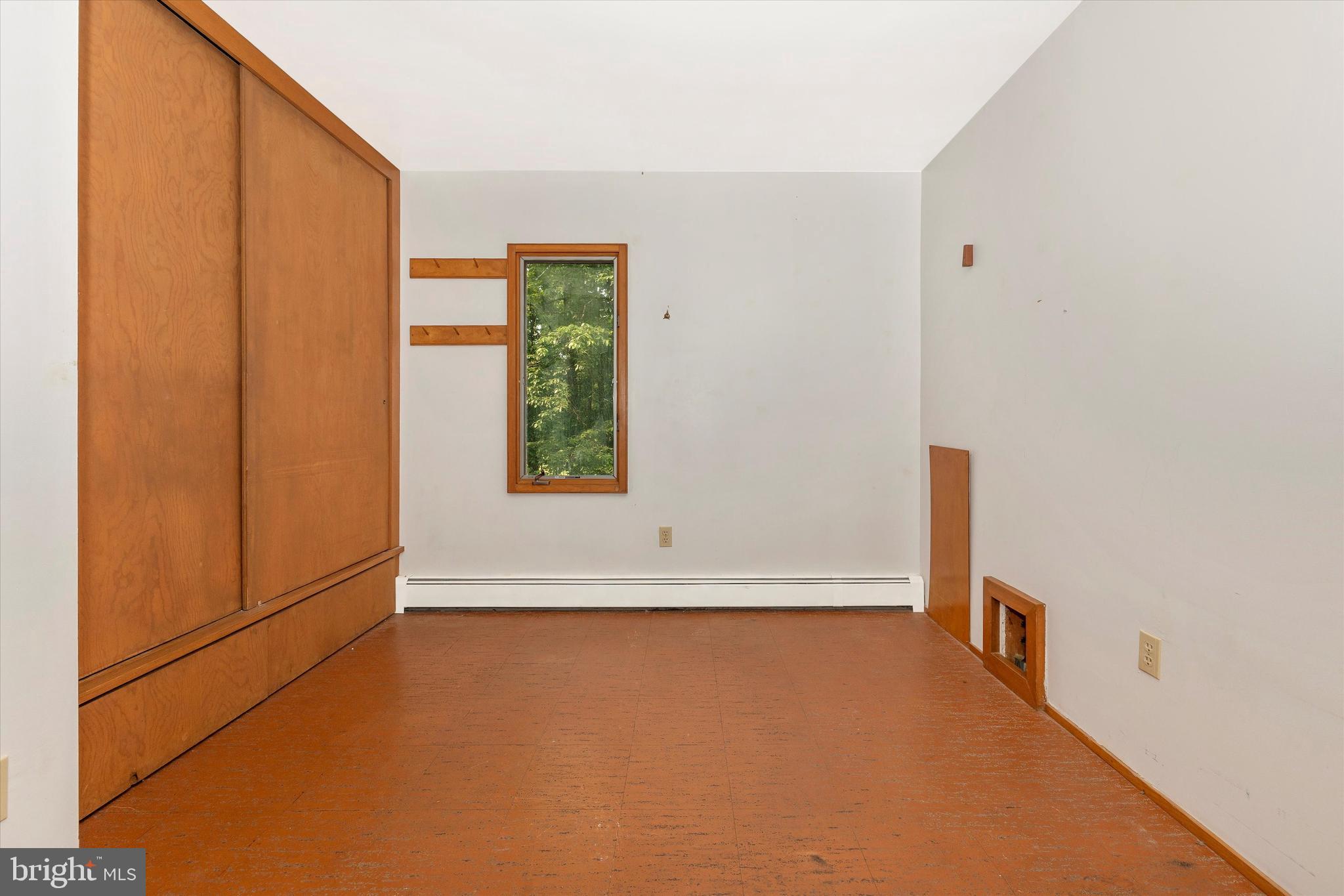 BARNESVILLE OUTSIDE - Residential