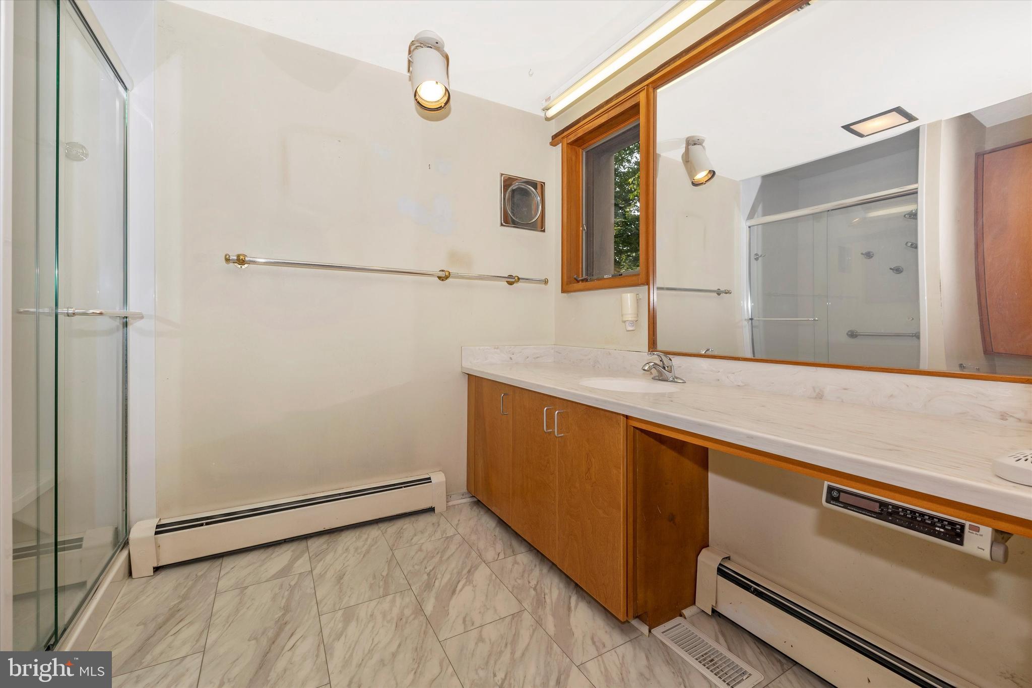 BARNESVILLE OUTSIDE - Residential