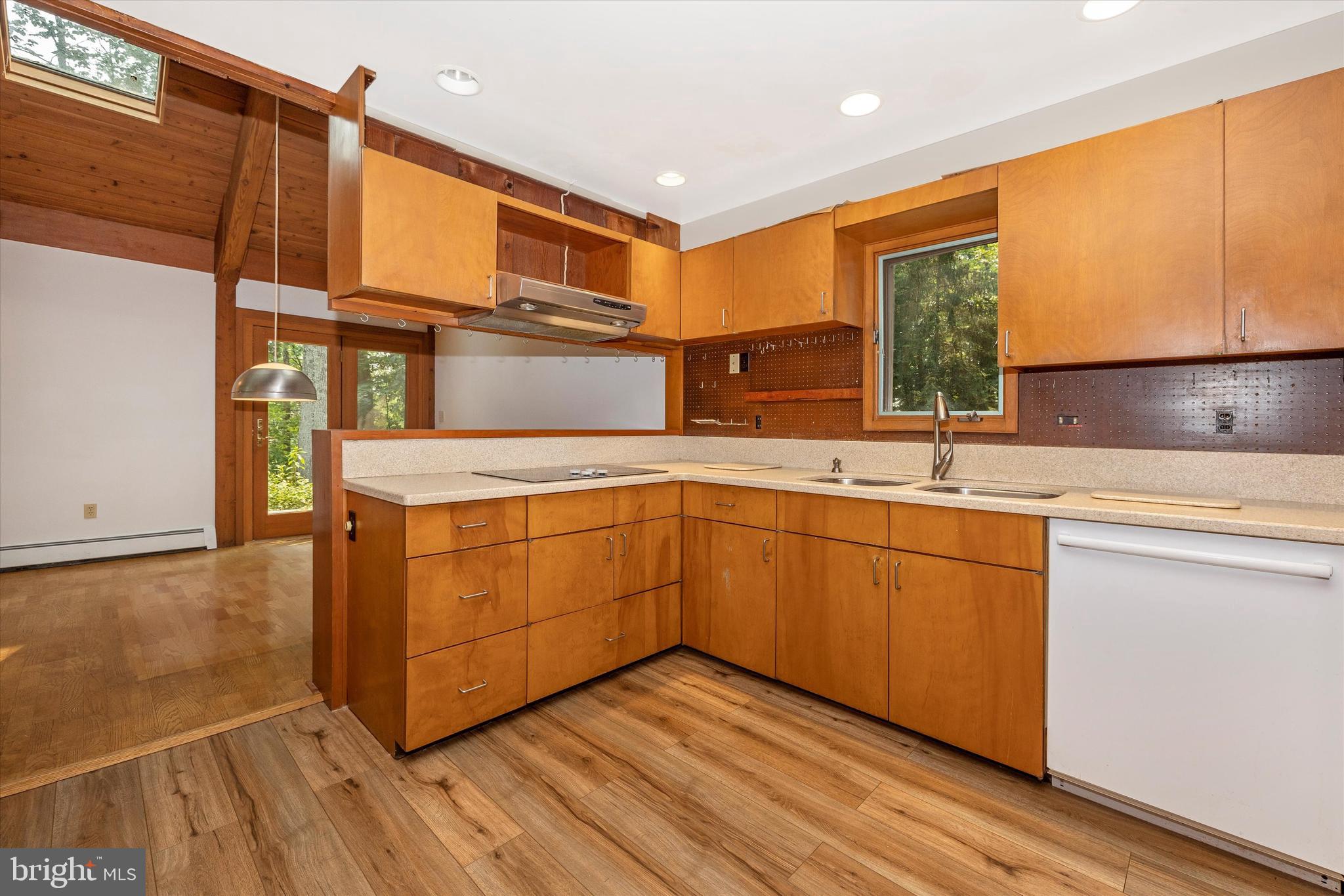 BARNESVILLE OUTSIDE - Residential