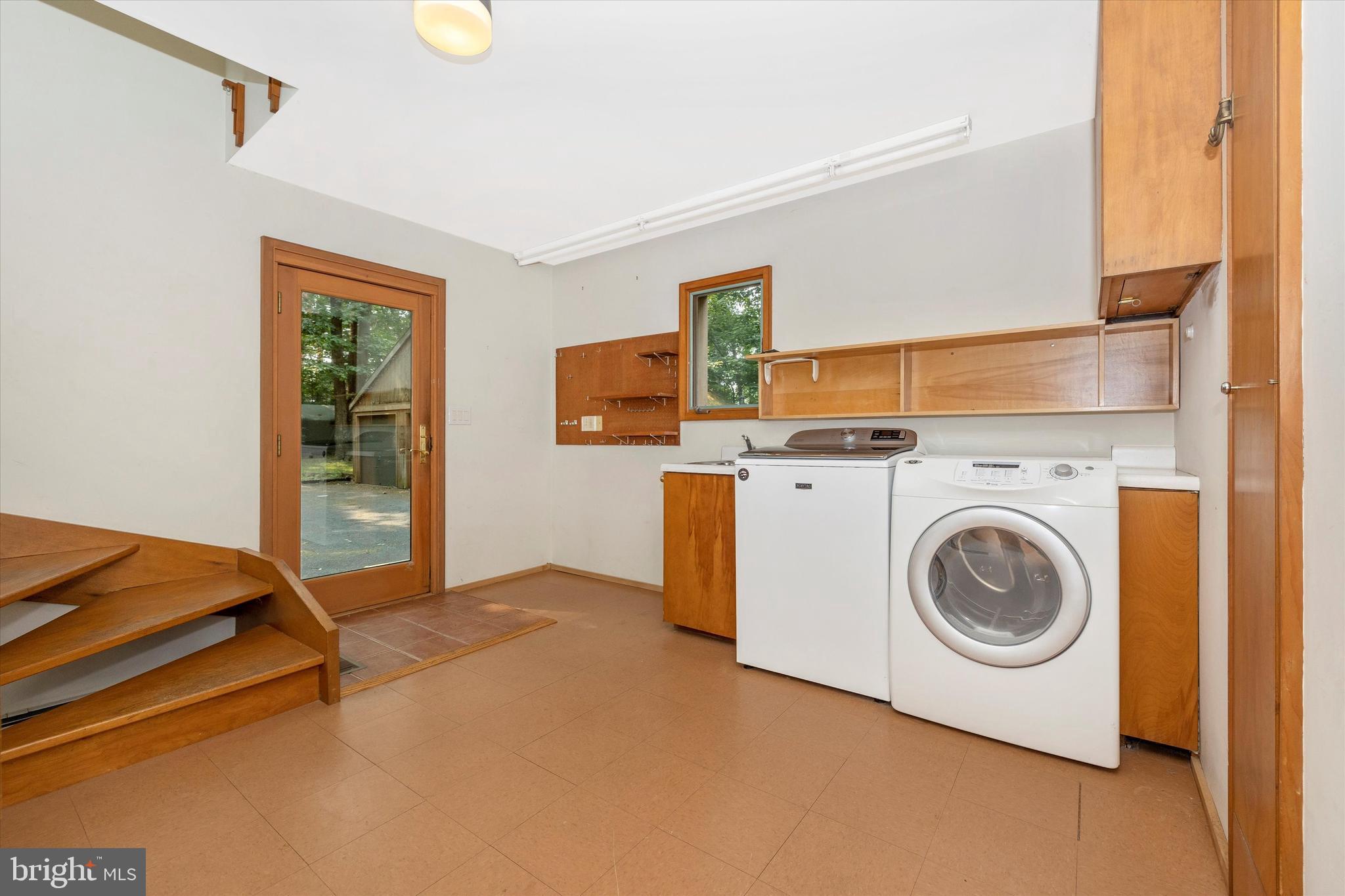 BARNESVILLE OUTSIDE - Residential