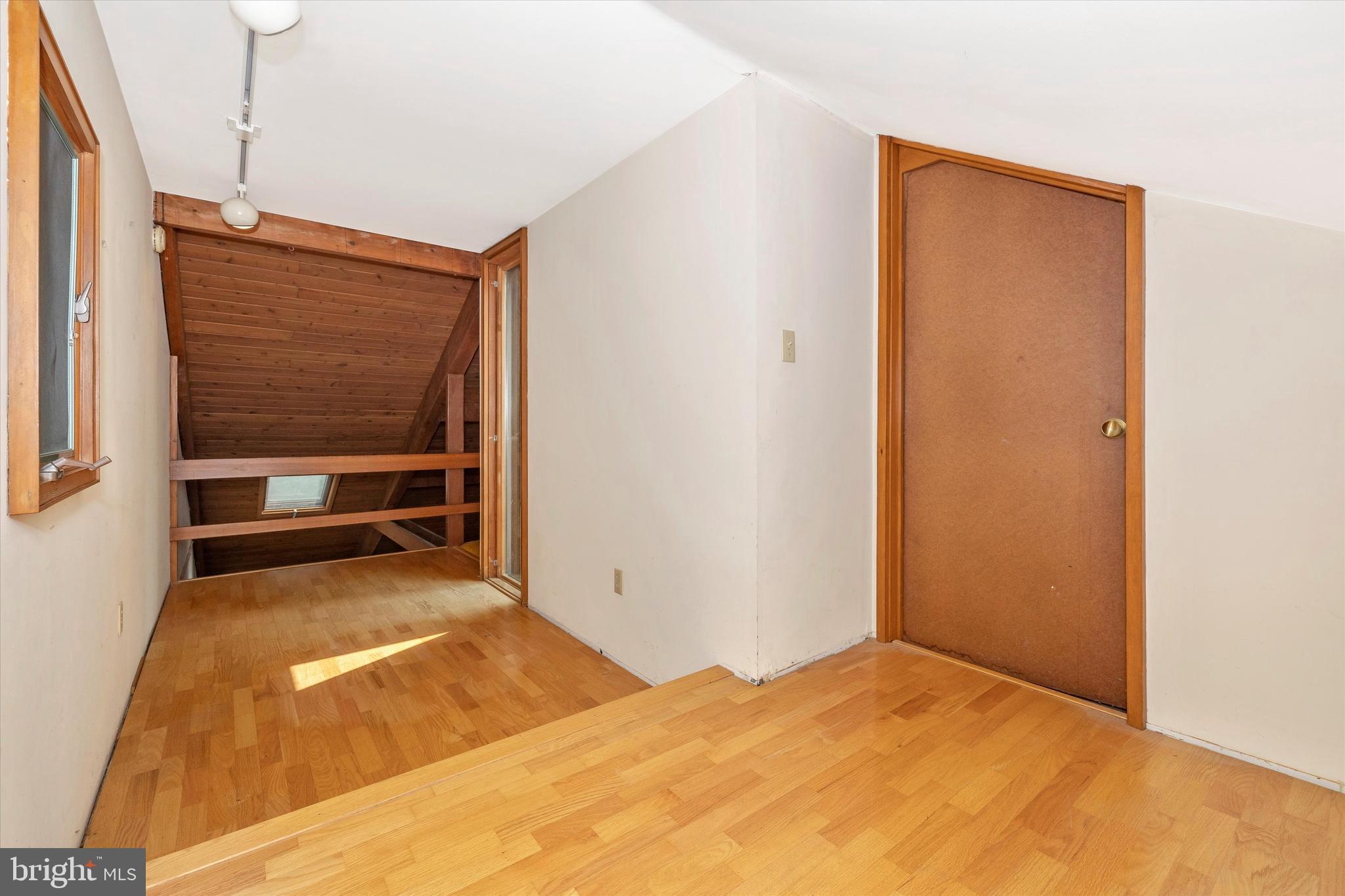 BARNESVILLE OUTSIDE - Residential