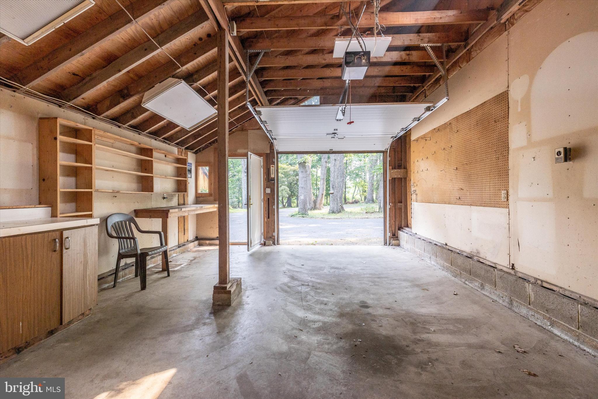 BARNESVILLE OUTSIDE - Residential