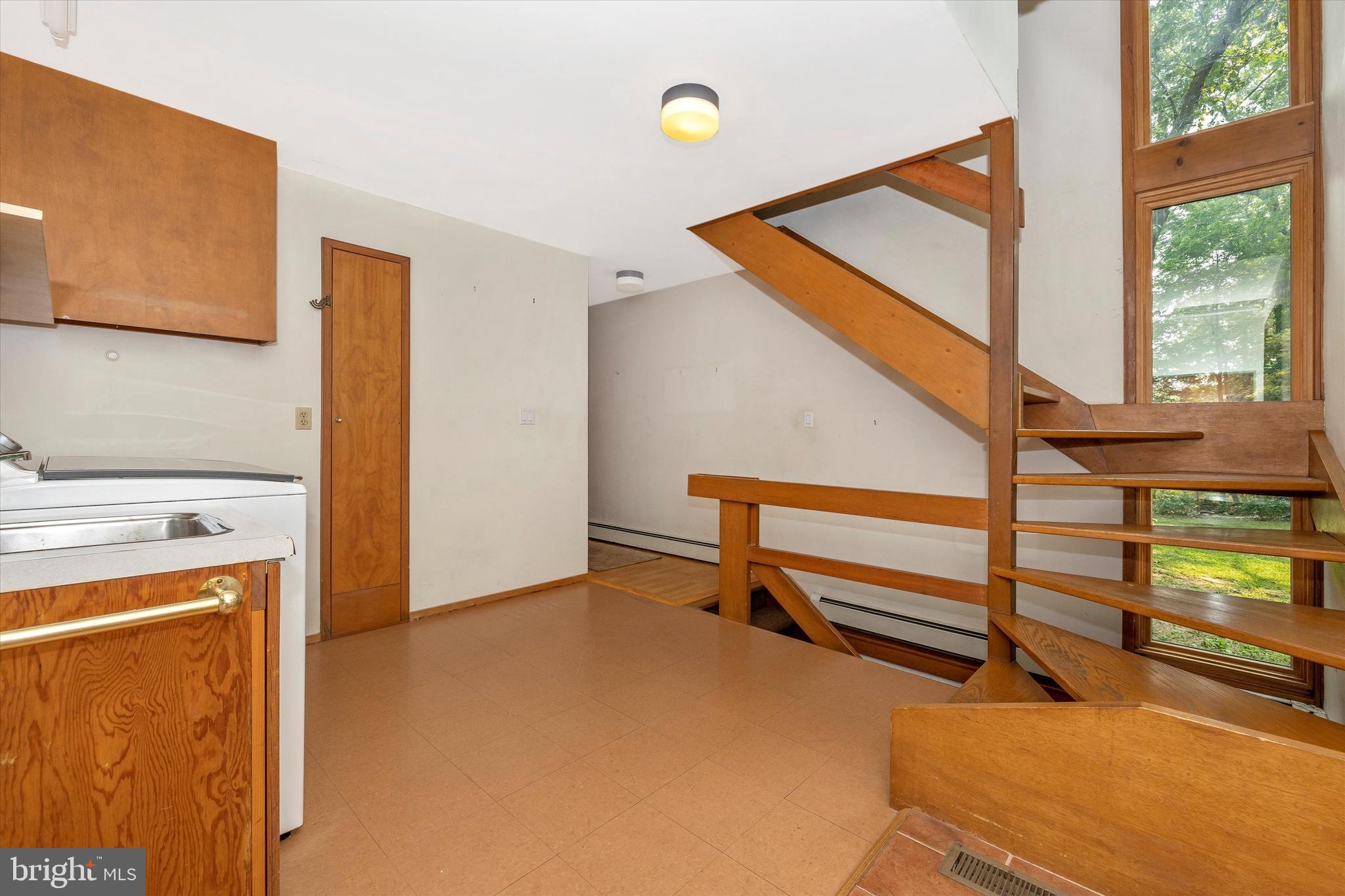 BARNESVILLE OUTSIDE - Residential