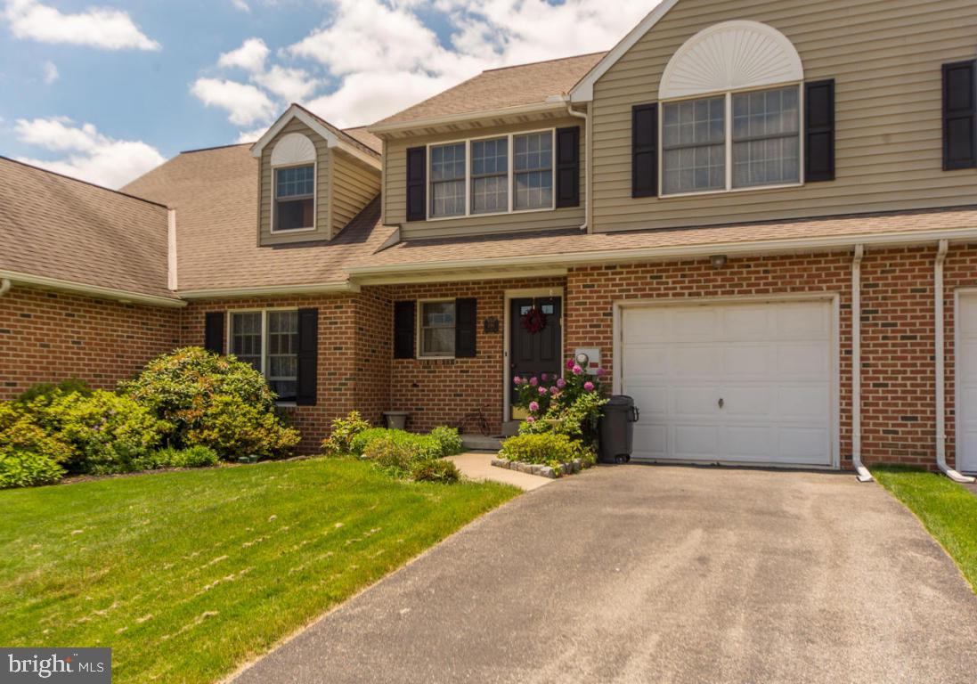 SUMMIT HILLS - Residential