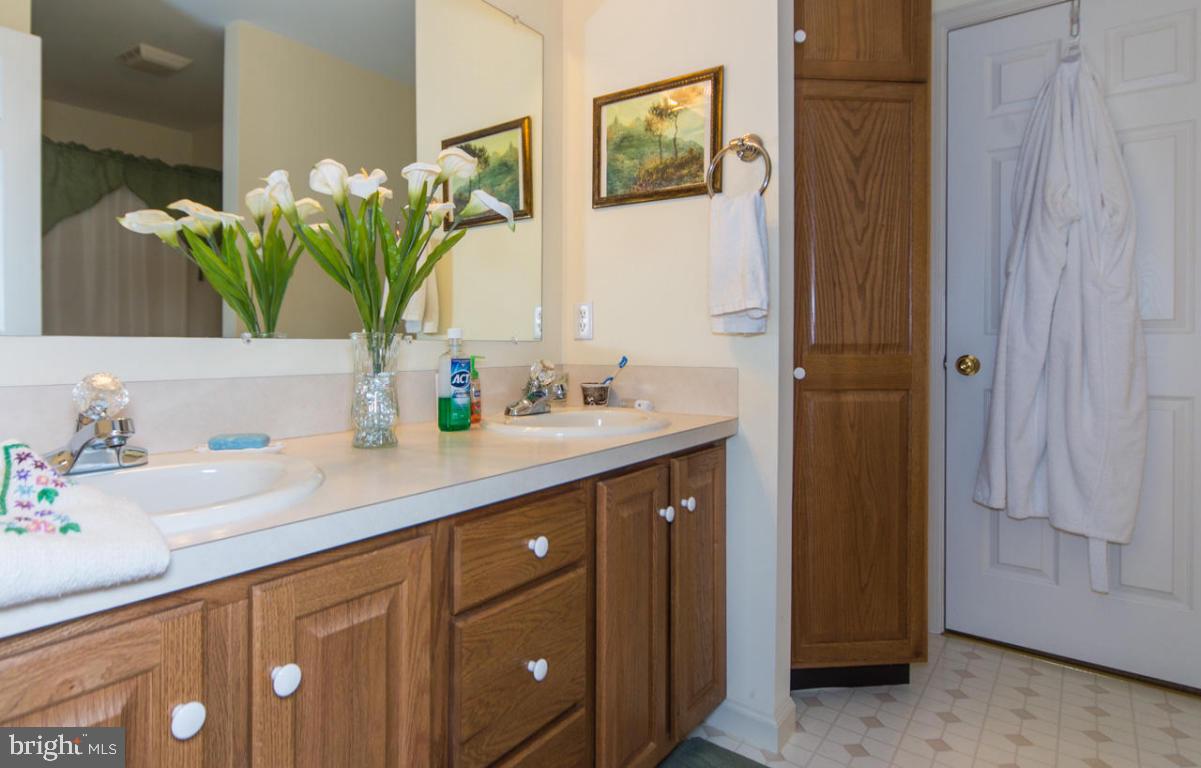 SUMMIT HILLS - Residential