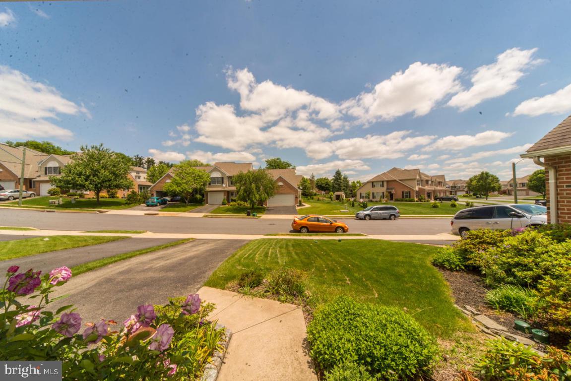 SUMMIT HILLS - Residential