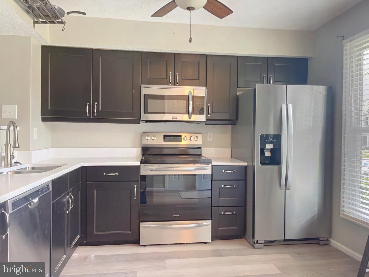 LAUREL WOODS - Residential Lease