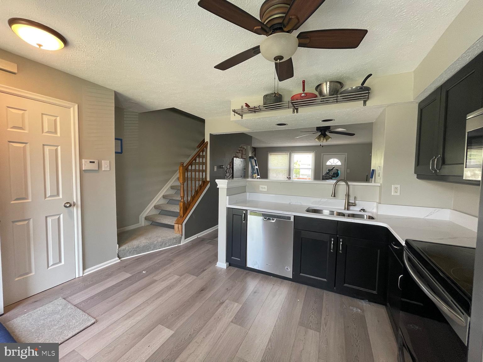 LAUREL WOODS - Residential Lease