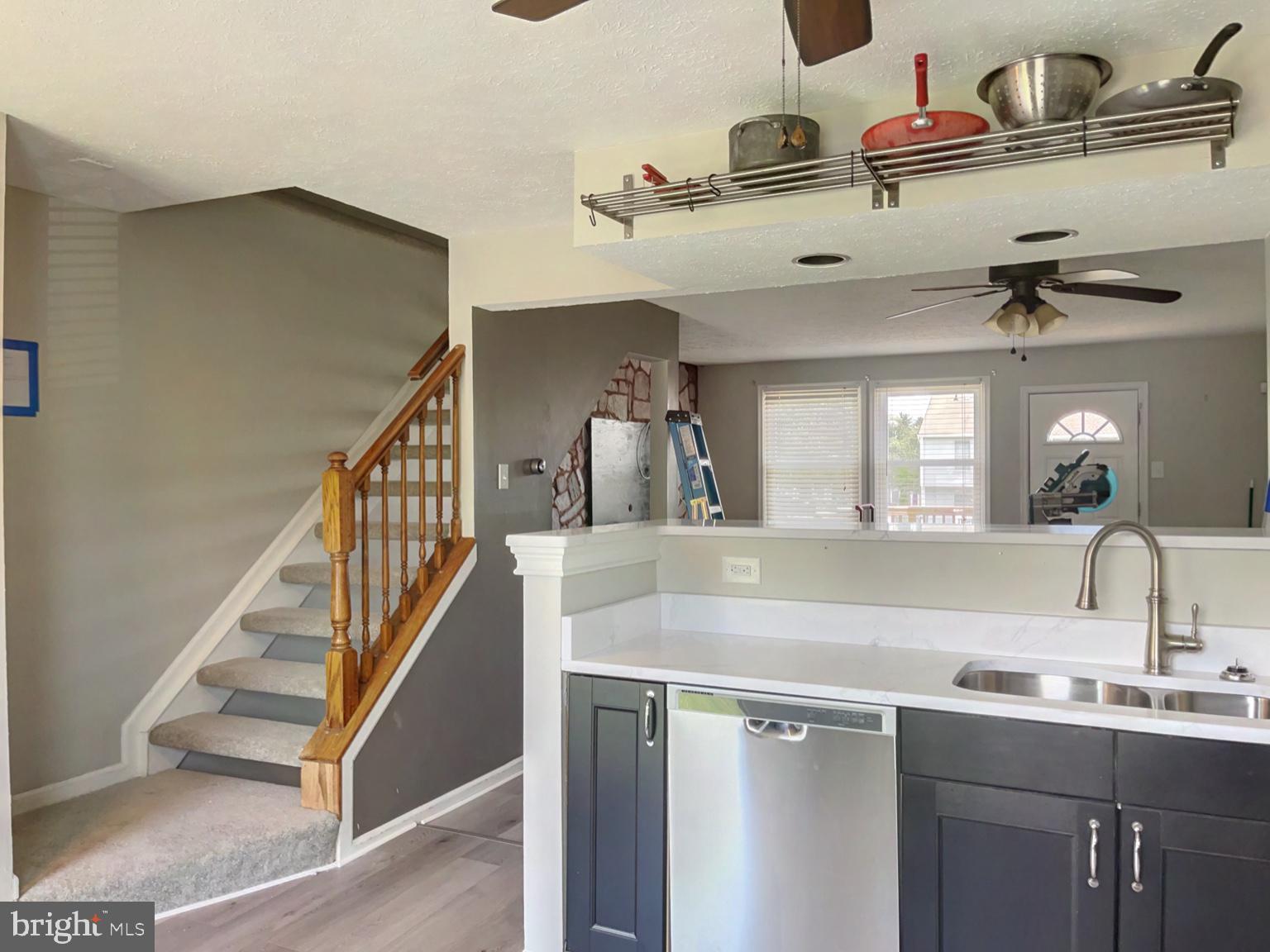 LAUREL WOODS - Residential Lease