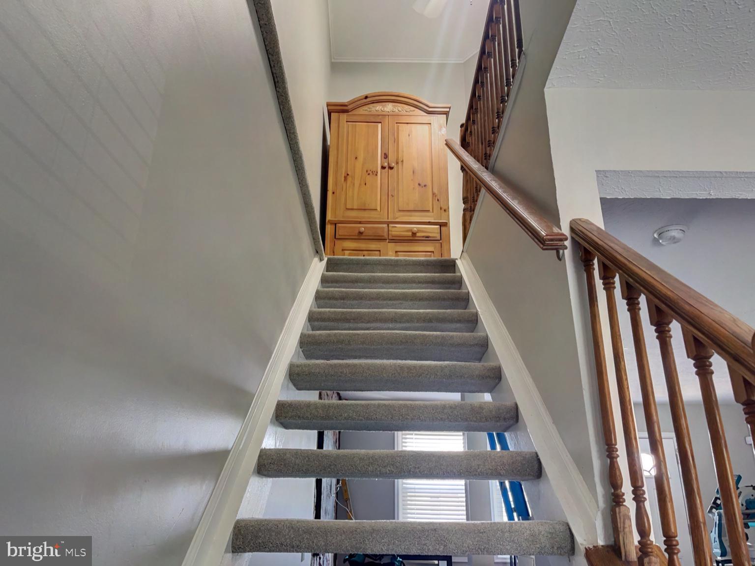 LAUREL WOODS - Residential Lease