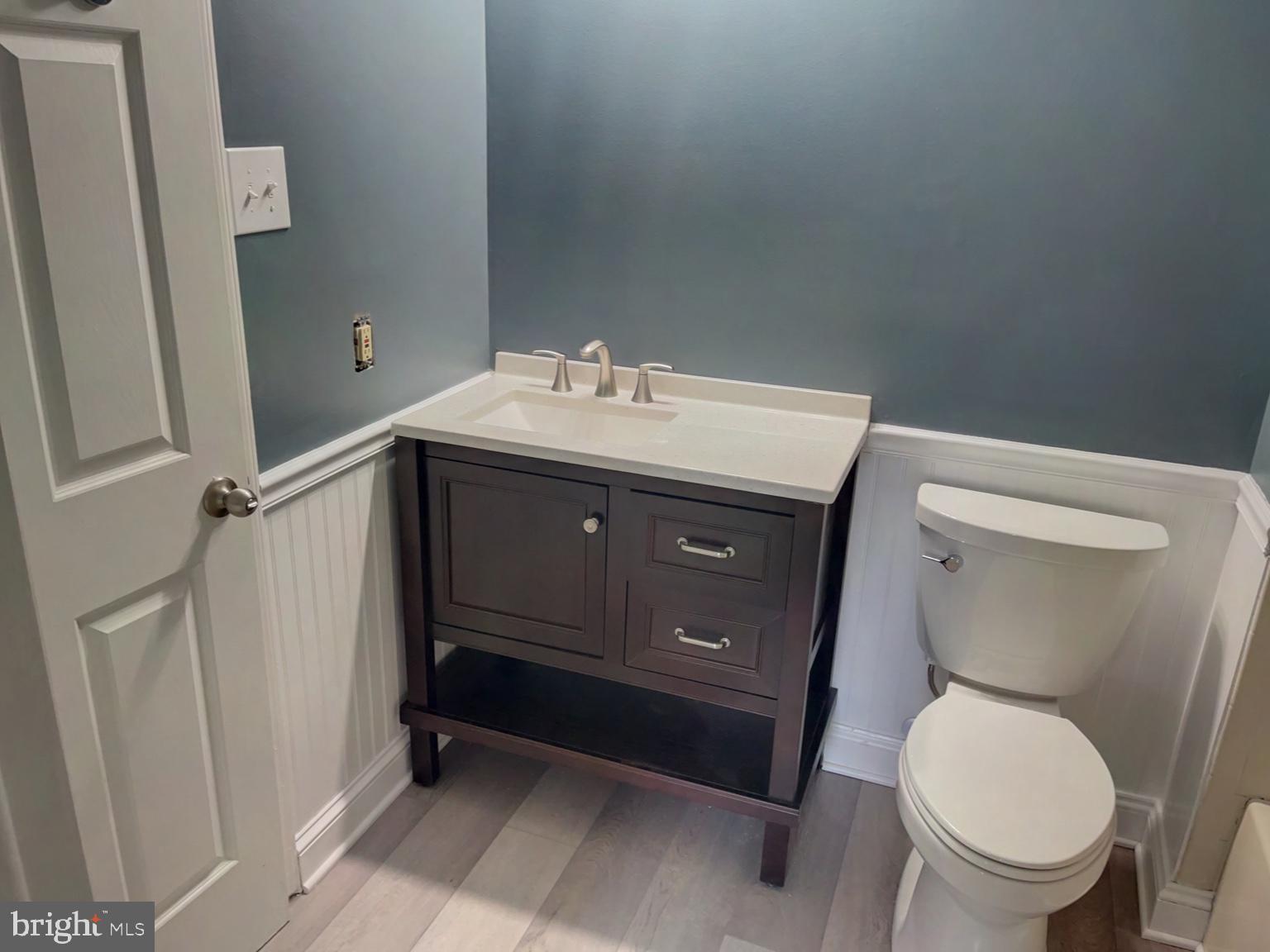 LAUREL WOODS - Residential Lease