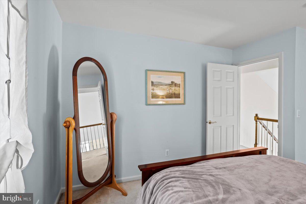 RUNNYMEDE EAST - Residential