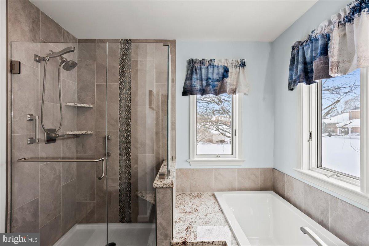 RUNNYMEDE EAST - Residential