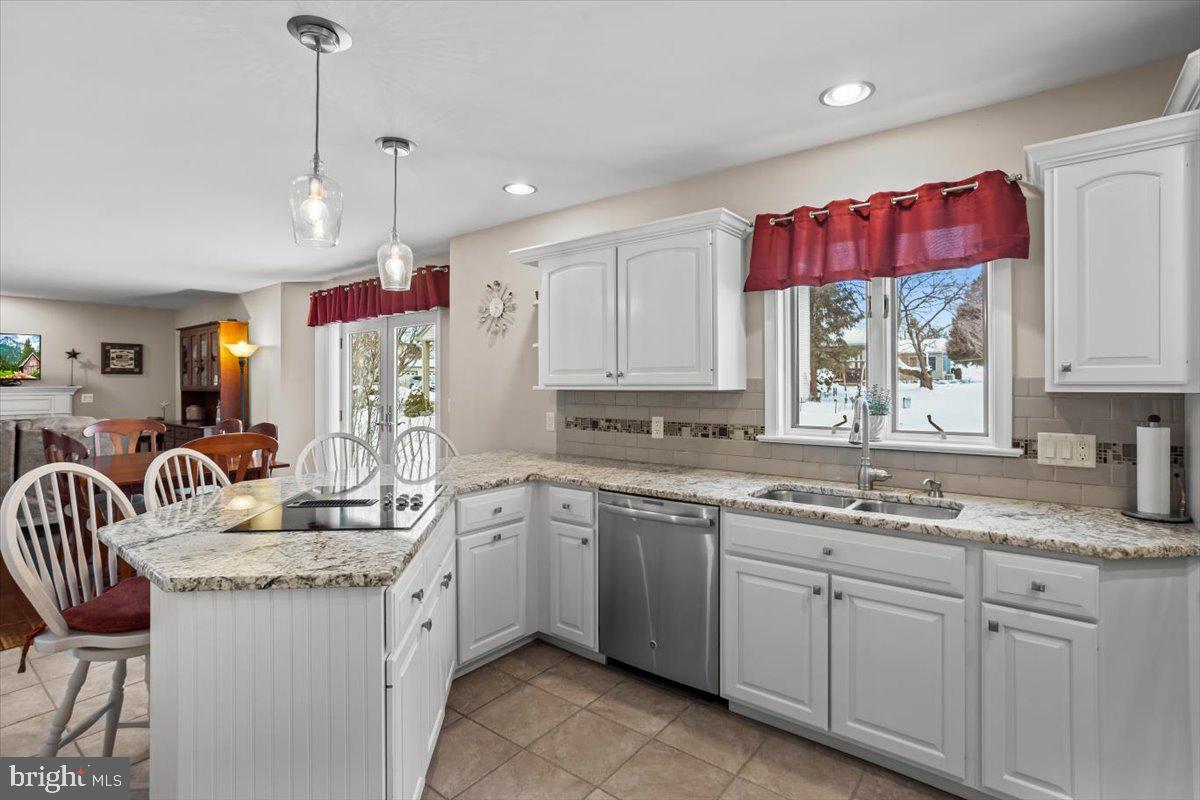 RUNNYMEDE EAST - Residential