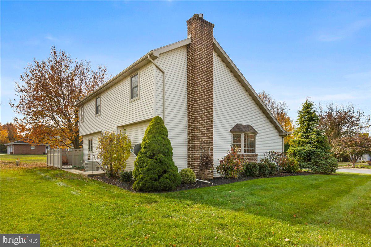 RUNNYMEDE EAST - Residential