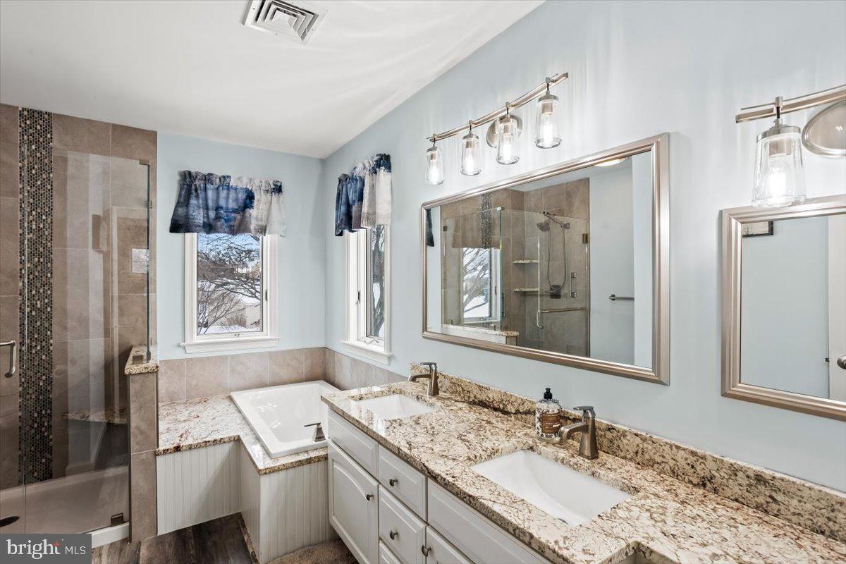 RUNNYMEDE EAST - Residential