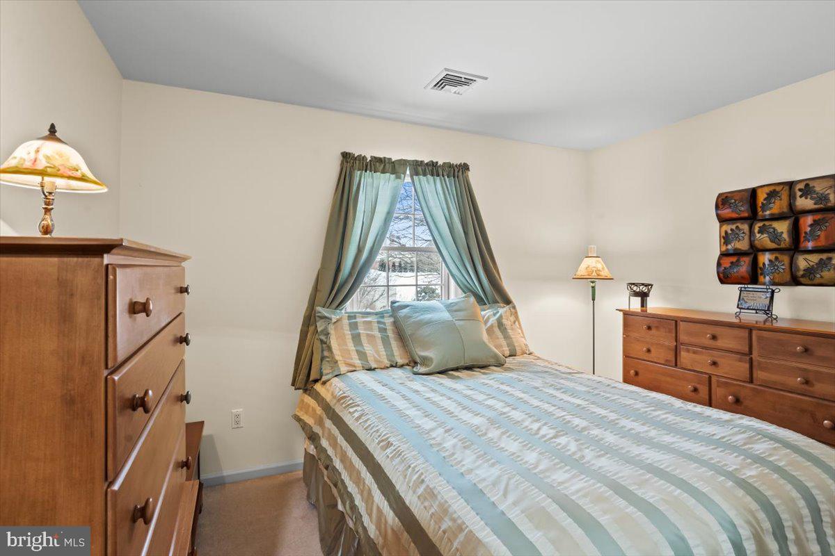 RUNNYMEDE EAST - Residential