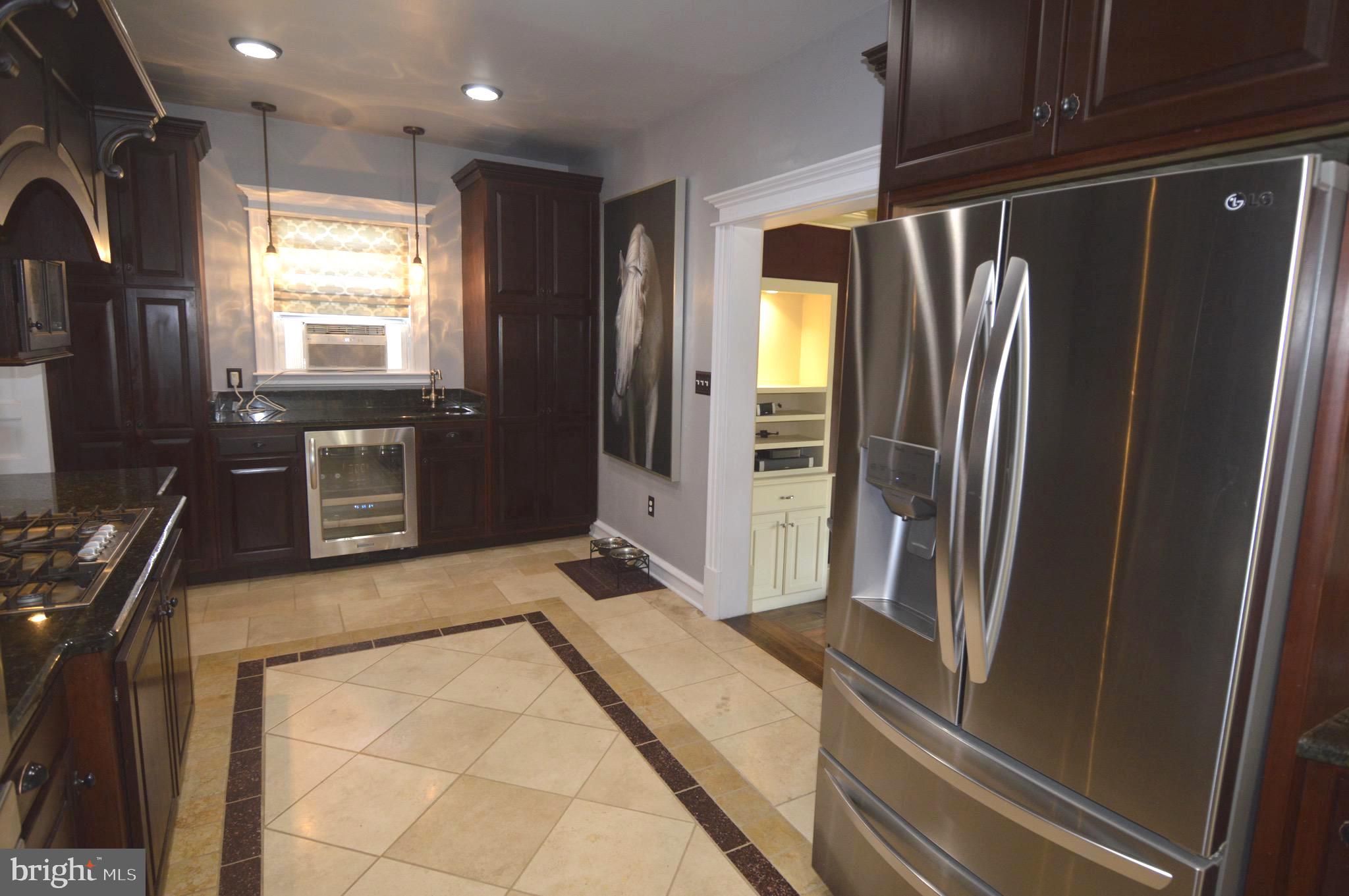 PARKVILLE - Residential