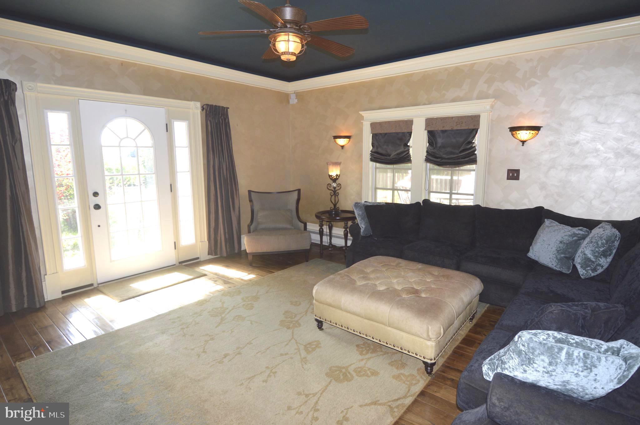 PARKVILLE - Residential