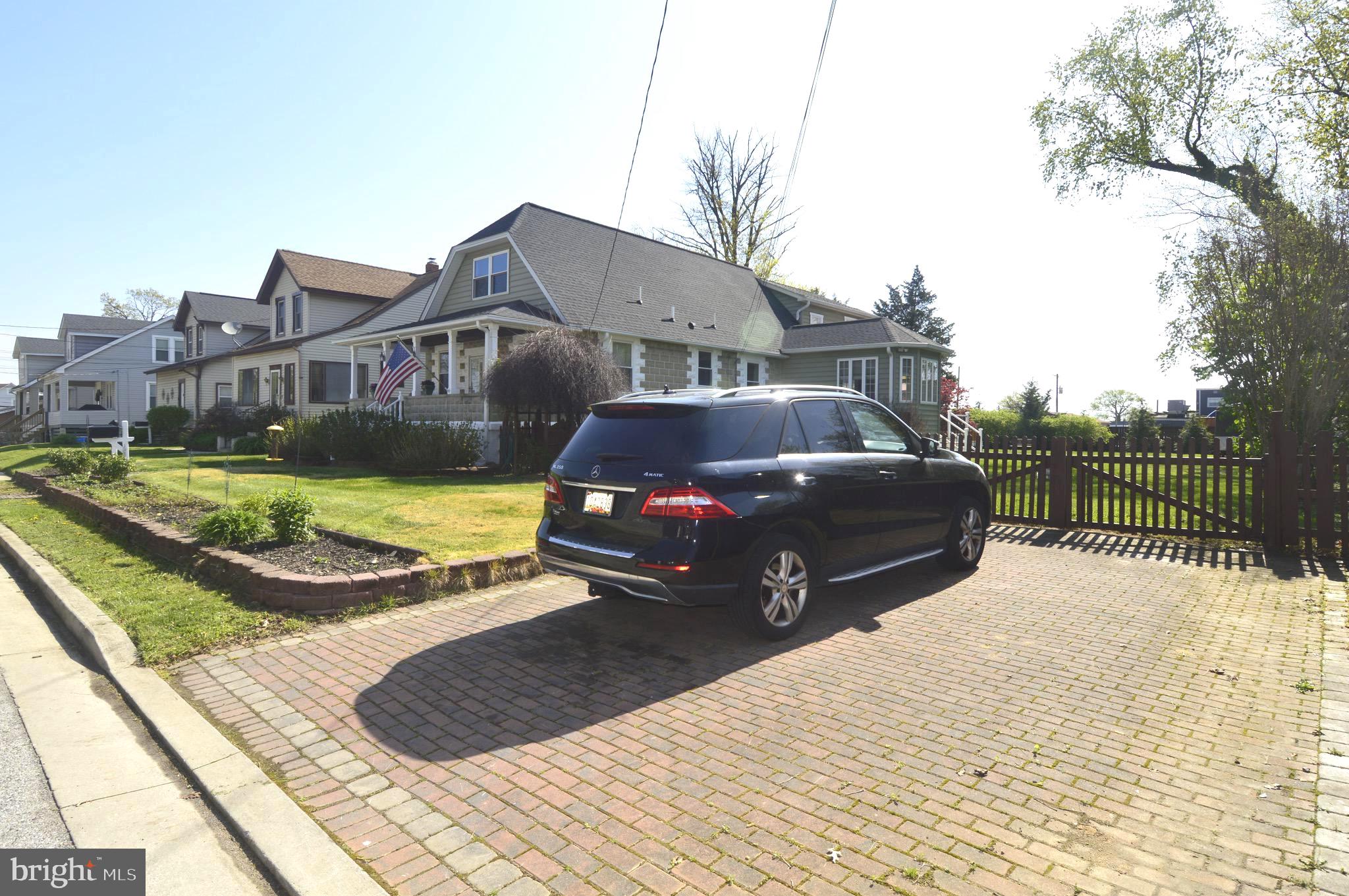 PARKVILLE - Residential